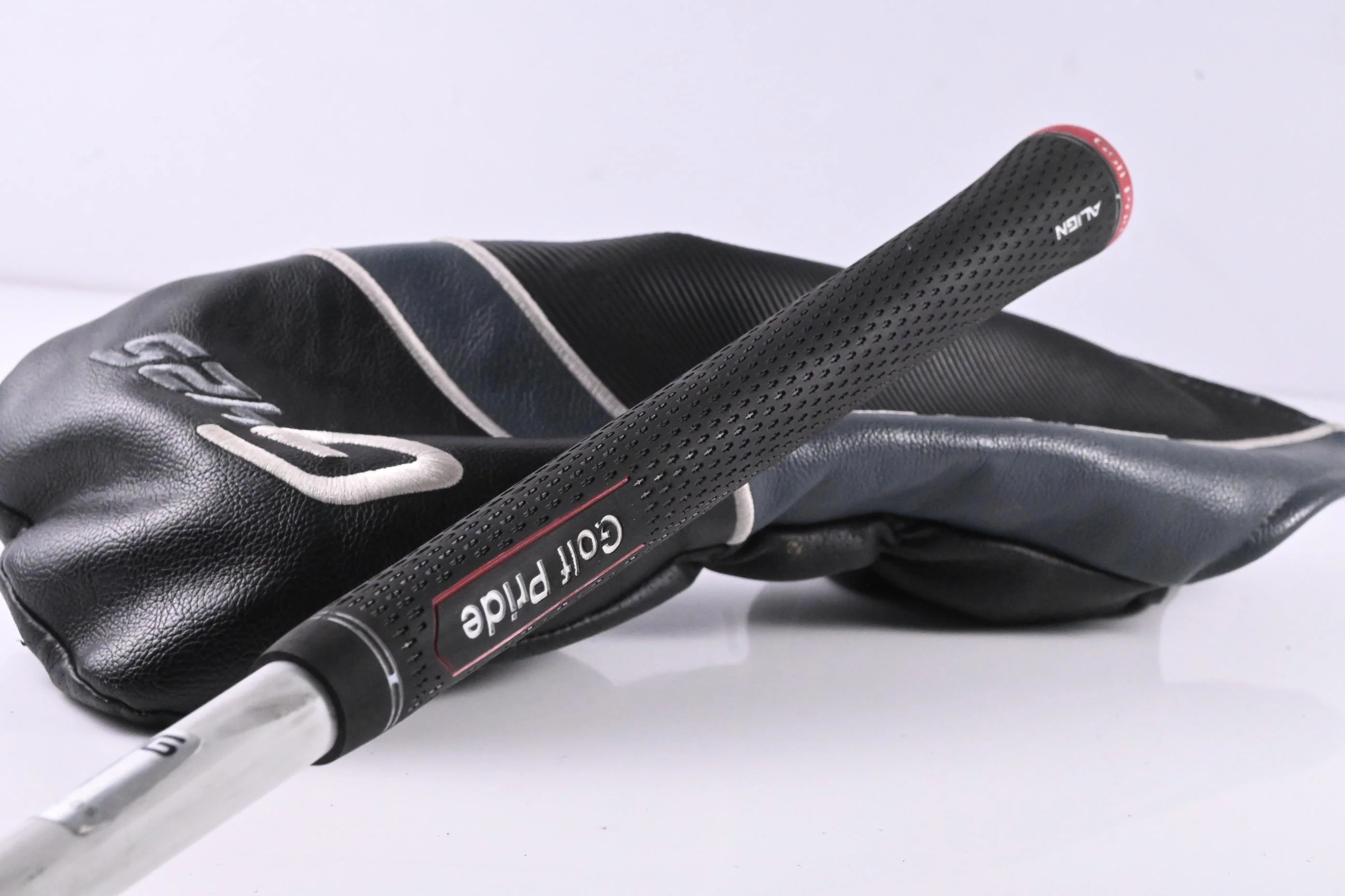 Ping G425 Max Driver / 9 Degree / Stiff Flex Aldila Rogue White 70 Shaft - Image 9