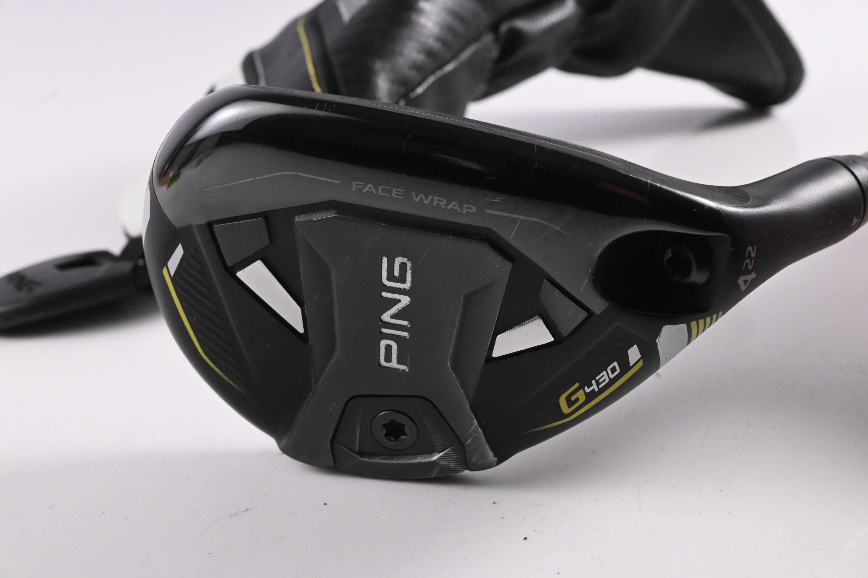 Ping G430 #4 Hybrid / 22 Degree / Regular Flex Ping Tour 2.0 Chrome 85 Shaft - Image 2