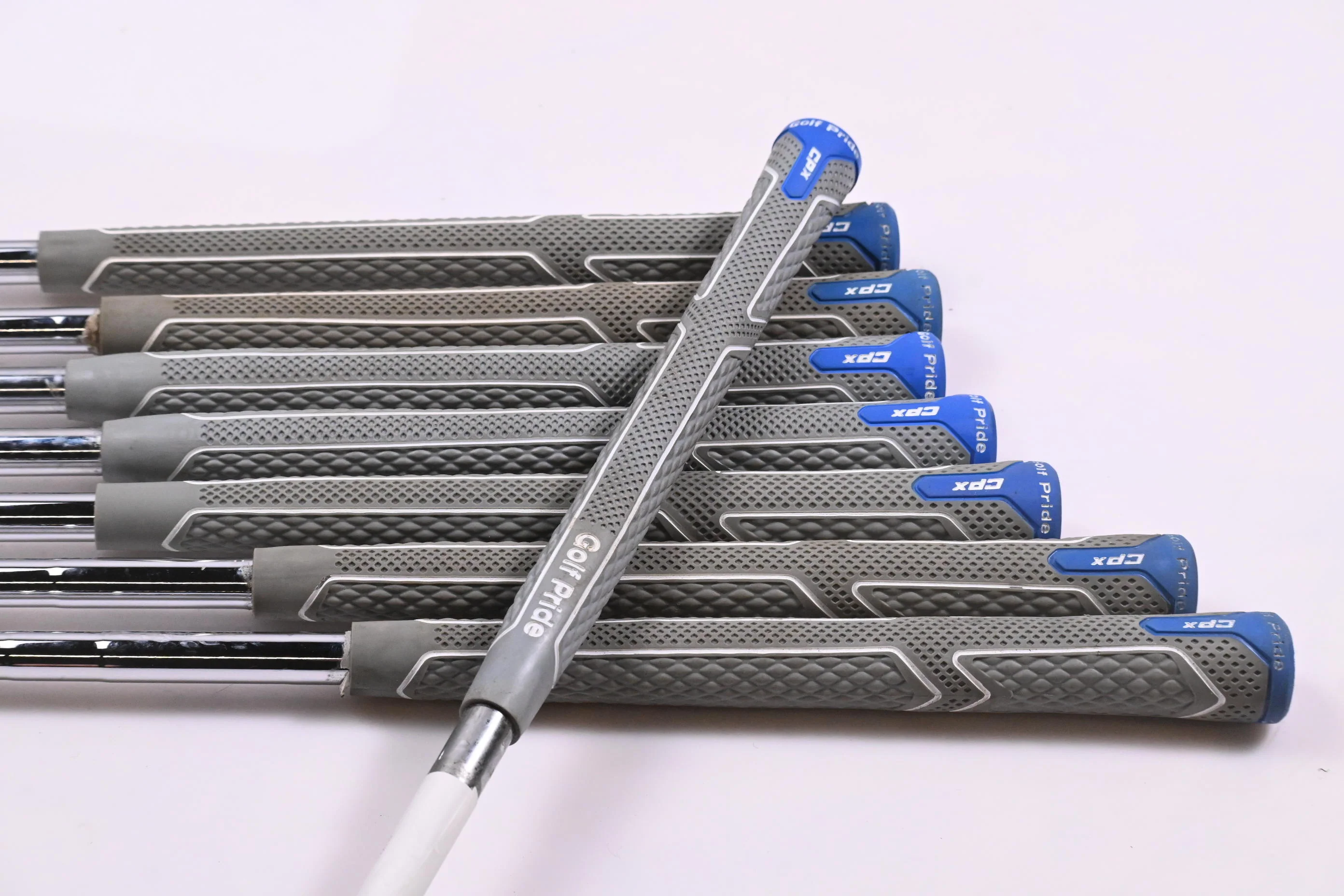 Ping G430 Irons / 4-PW+45° / Blue Dot / Regular Flex Ping AWT 2.0 Shafts - Image 7