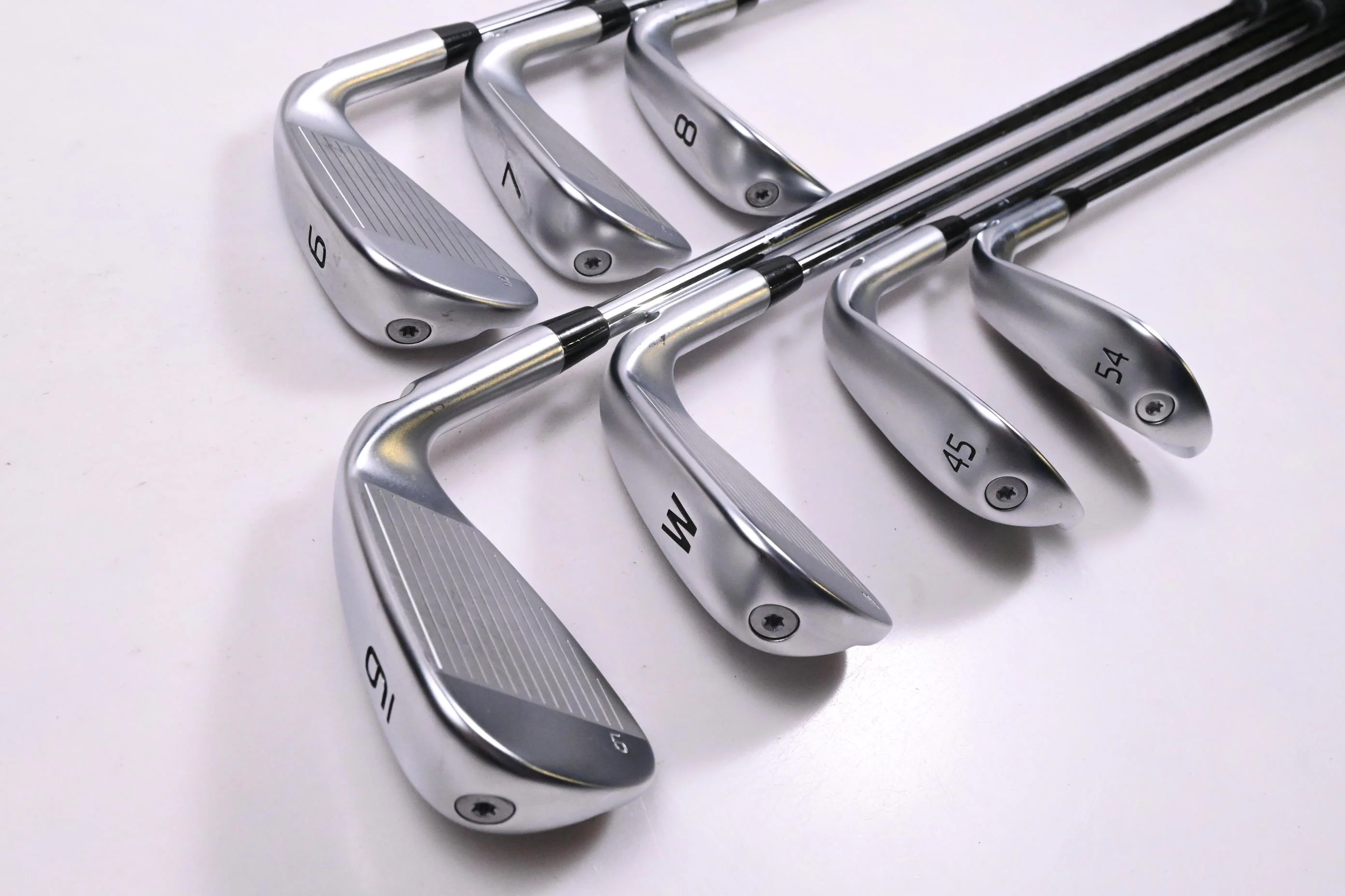 Left Hand Ping G430 Irons / 6-PW+45°+54° / Black Dot / Regular Flex Ping AWT 3.0 - Image 4