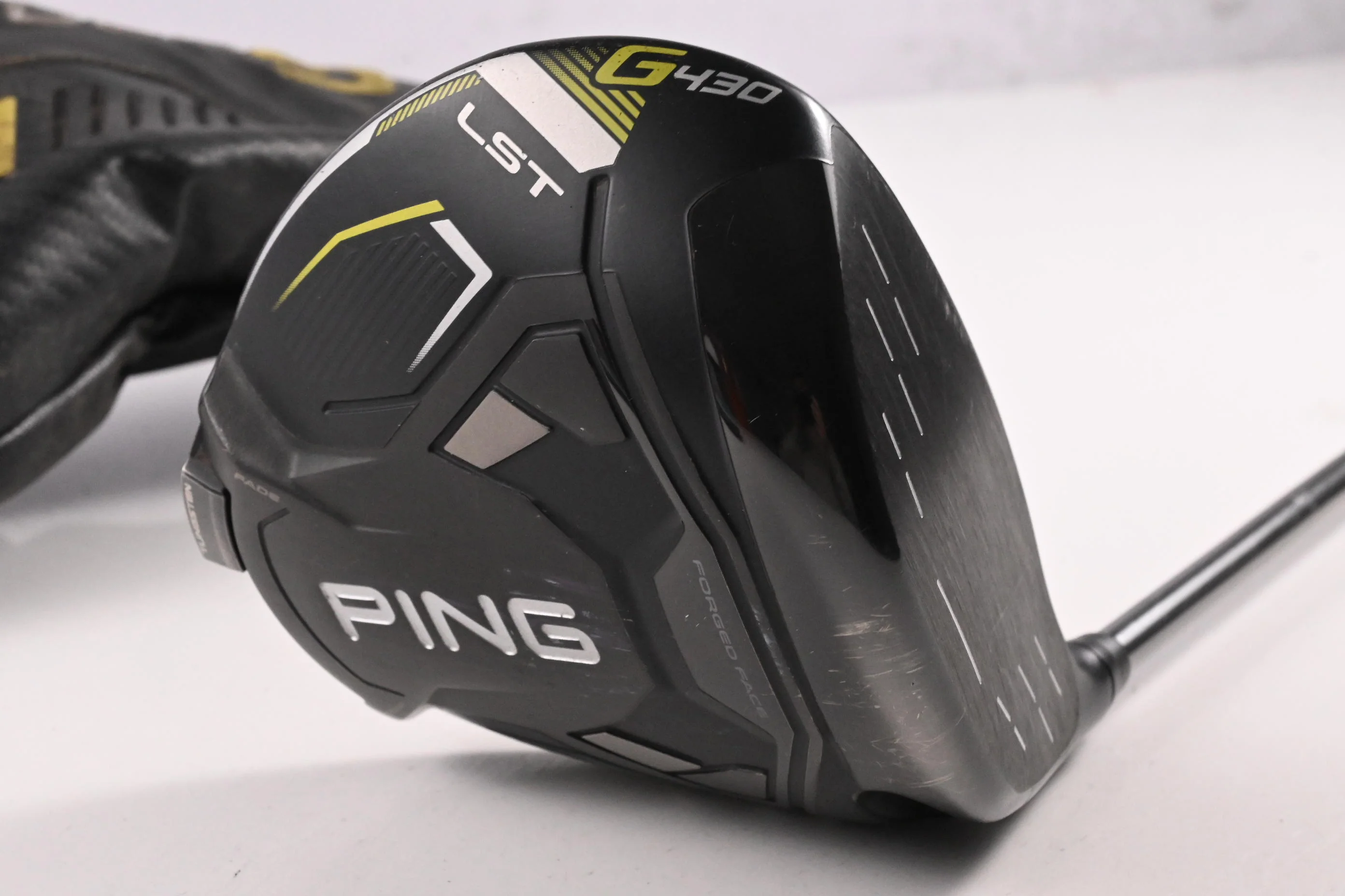 Ping G430 LST Driver / 10.5 Degree / Regular Flex Ping Tour 2.0 Chrome 65 Shaft