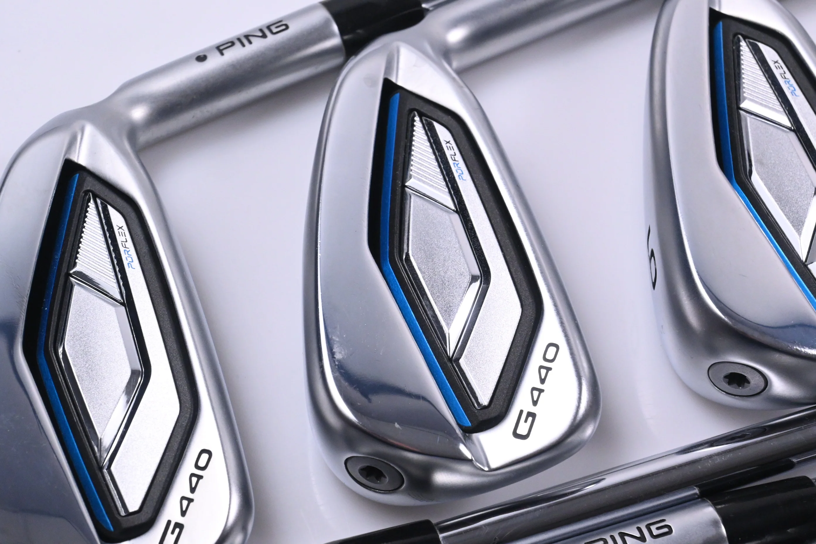 Ping G440 Irons / 4-PW / Black Dot / Regular Flex Ping AWT 3.0 Shafts