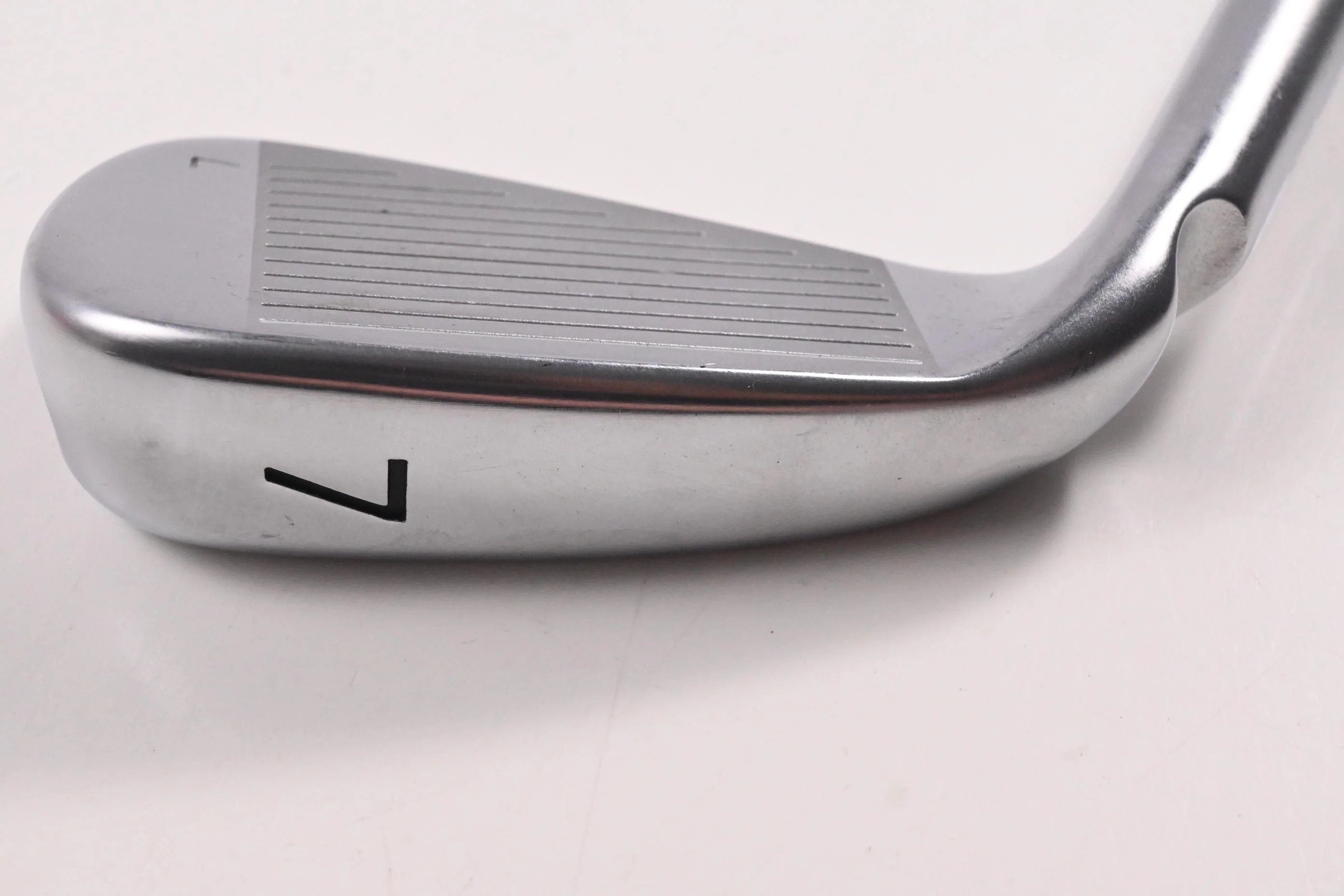 Ping G440 #7 Iron / 29 Degree / Black Dot / Regular Flex Ping Alta CB Blue AWT - Image 4