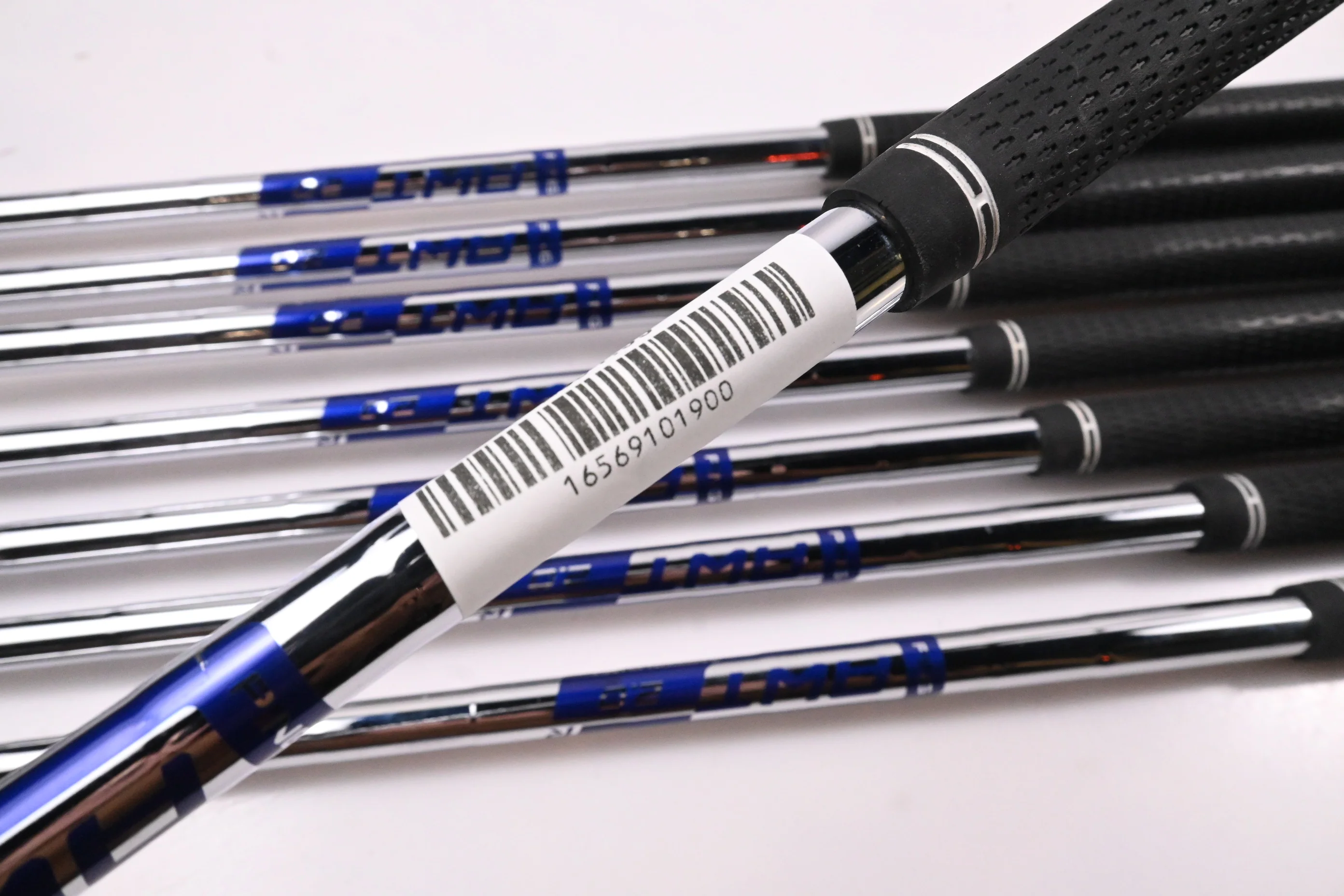 Ping G700 Irons / 4-PW+UW / Black Dot / Regular Flex Ping AWT 2.0 Shafts - Image 6