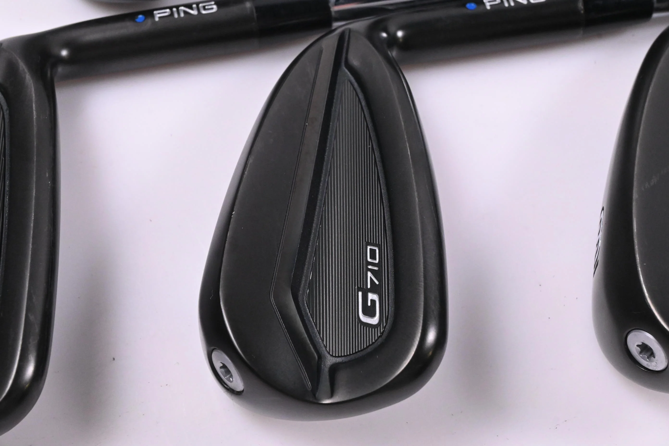 Ping G710 Irons / 5-9i / Blue Dot / Regular Flex Ping AWT 2.0 Shafts