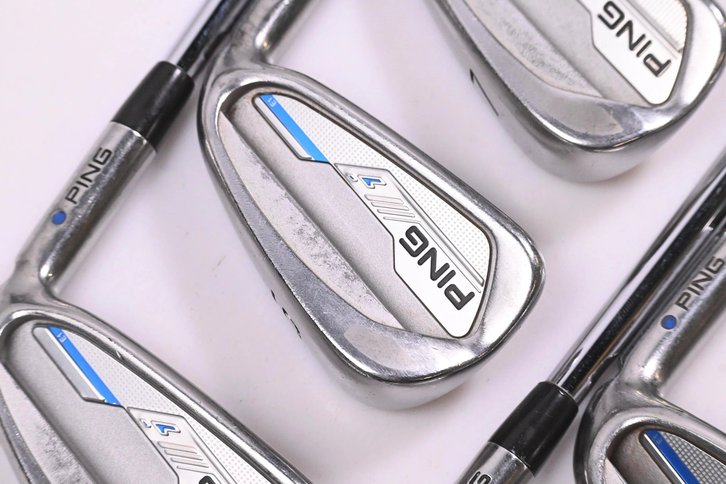 Ping i-Series E1 Irons / 5-PW / Blue Dot / Regular Flex Project X Shafts