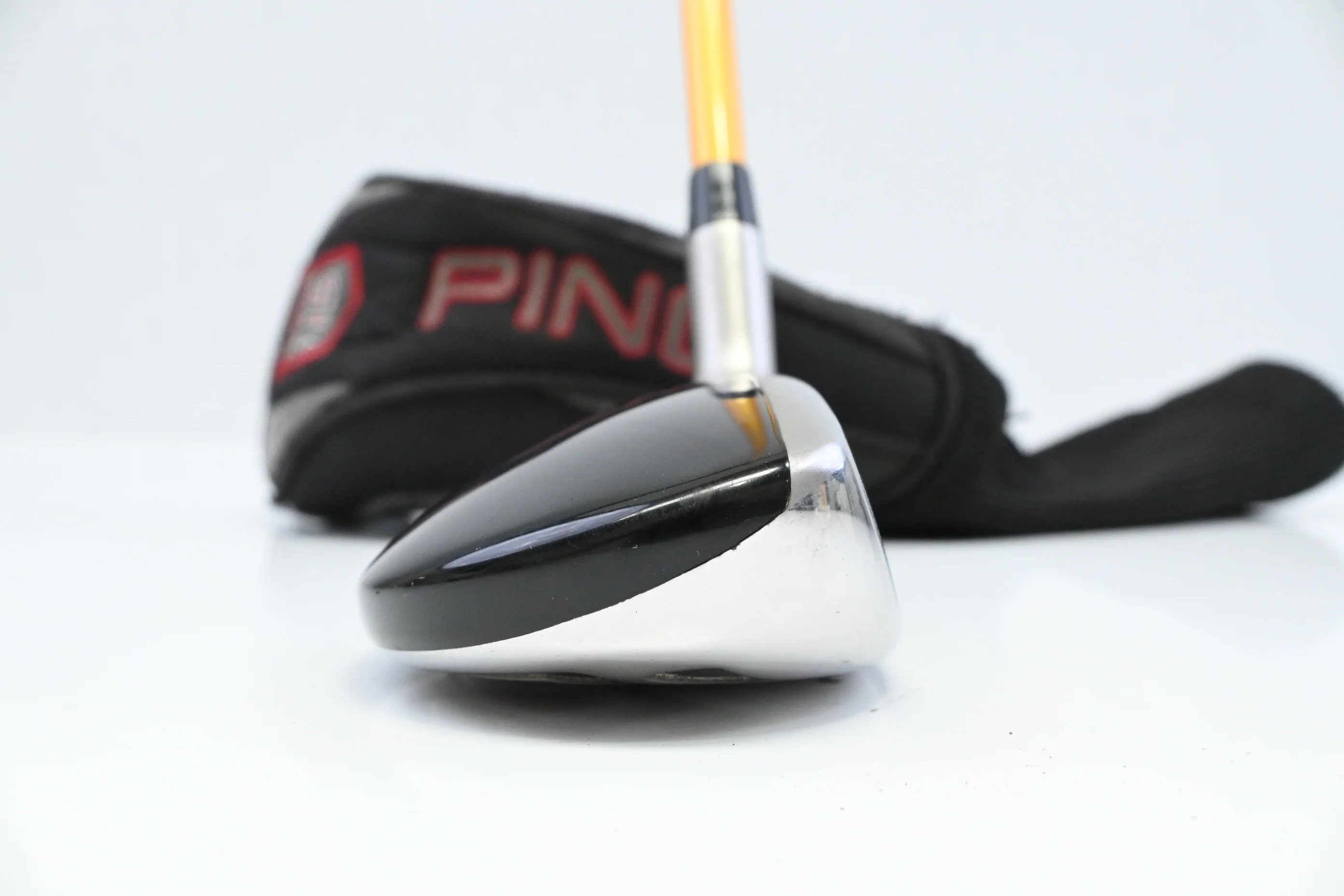 Ping i15 #2 Hybrid / 17 Degree / Regular Flex UST Proforce AxivCore 85 Shaft - Image 3