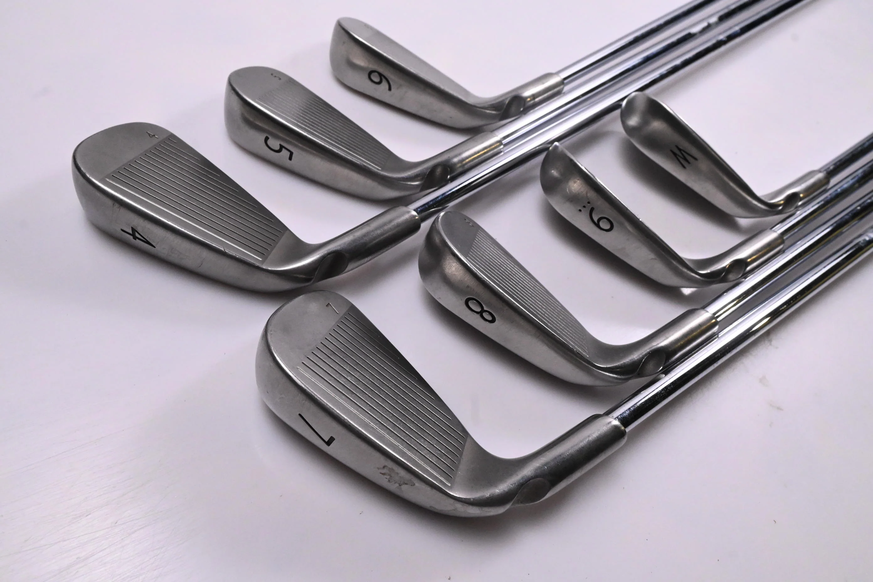 Ping i15 Irons / 4-PW / White Dot / Regular Flex Ping Shafts - Image 4