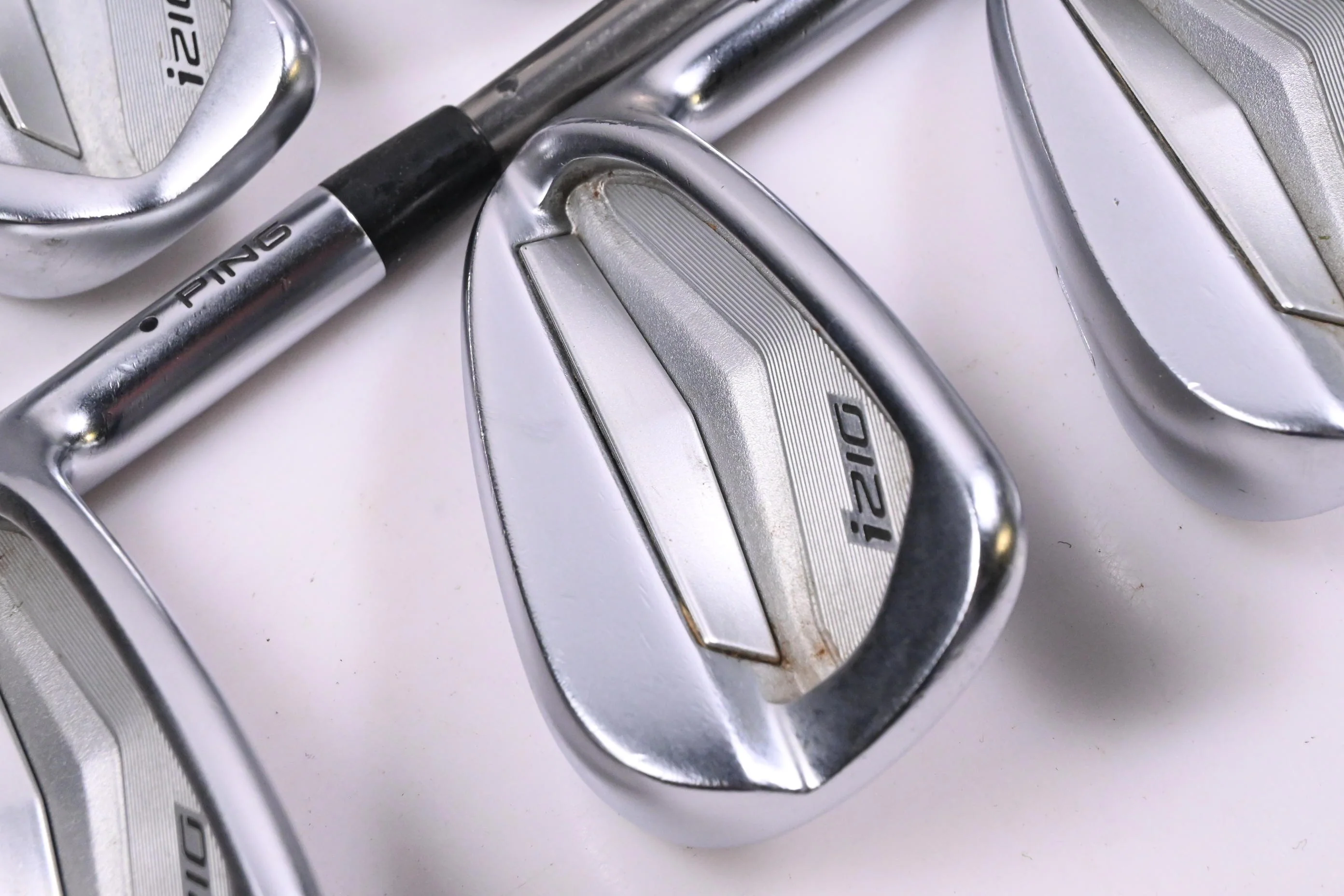 Ping i210 Irons / 4-PW+GW / Black Dot / Regular Flex UST Recoil ES780 Shafts