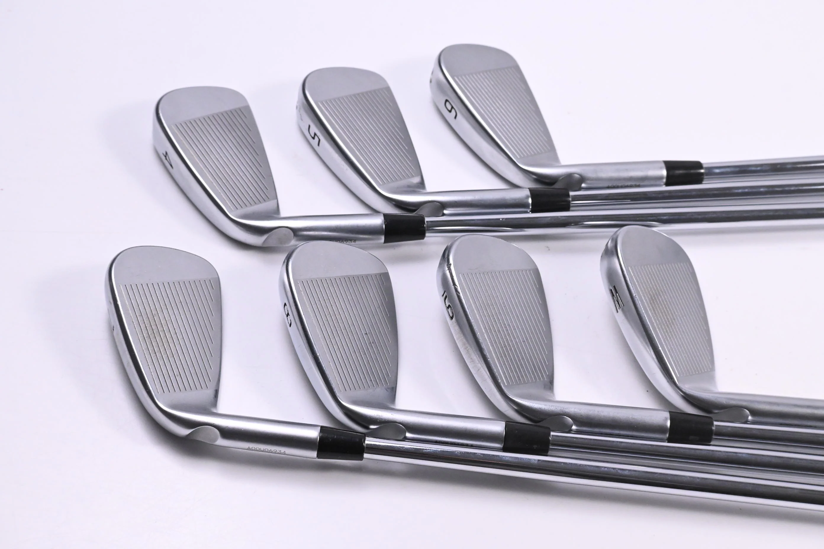 Ping i230 Irons / 4-PW / Blue Dot / Stiff Flex Dynamic Gold 105 S300 Shafts - Image 3