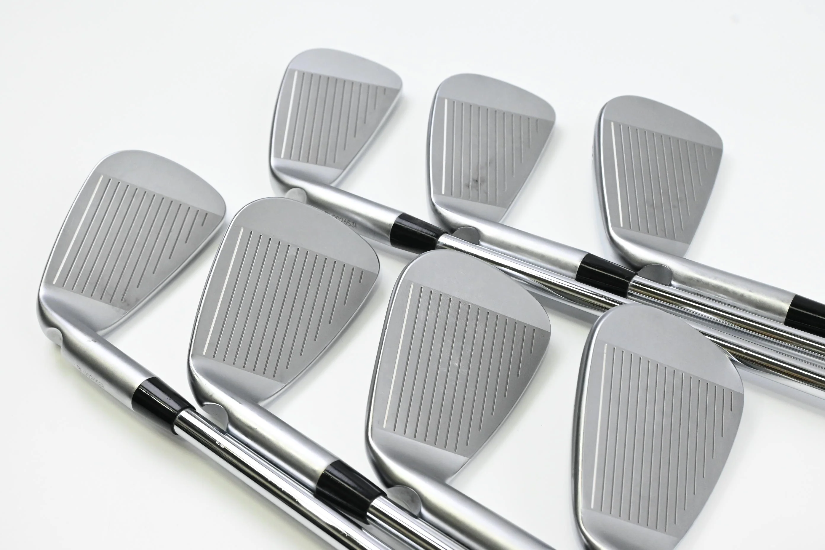 Ping I240 Irons / 4-PW / Blue Dot / Stiff Flex Dynamic Gold Mid 100 S300 Shaft - Image 3