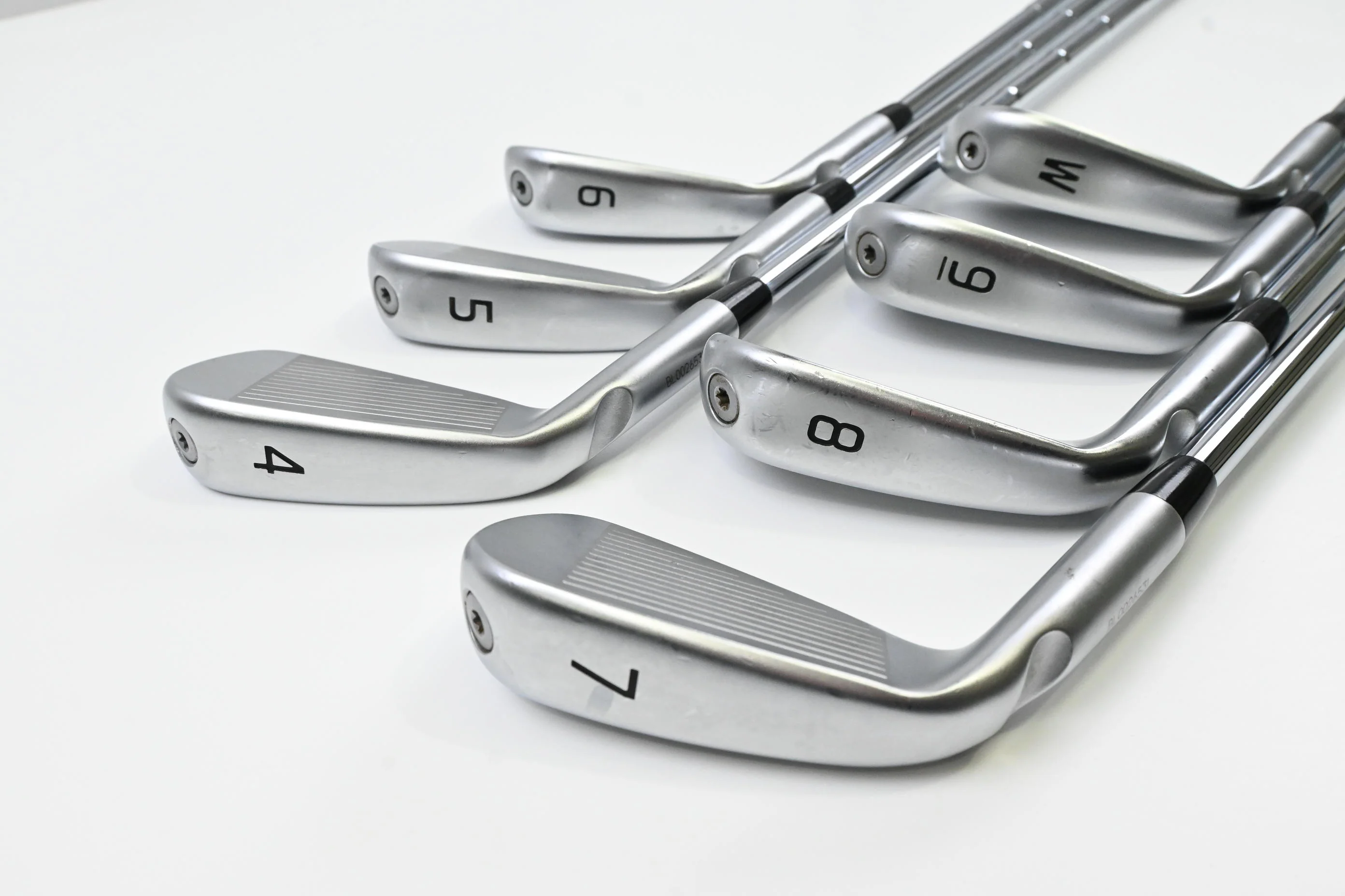 Ping I240 Irons / 4-PW / Blue Dot / Stiff Flex Dynamic Gold Mid 100 S300 Shaft - Image 4