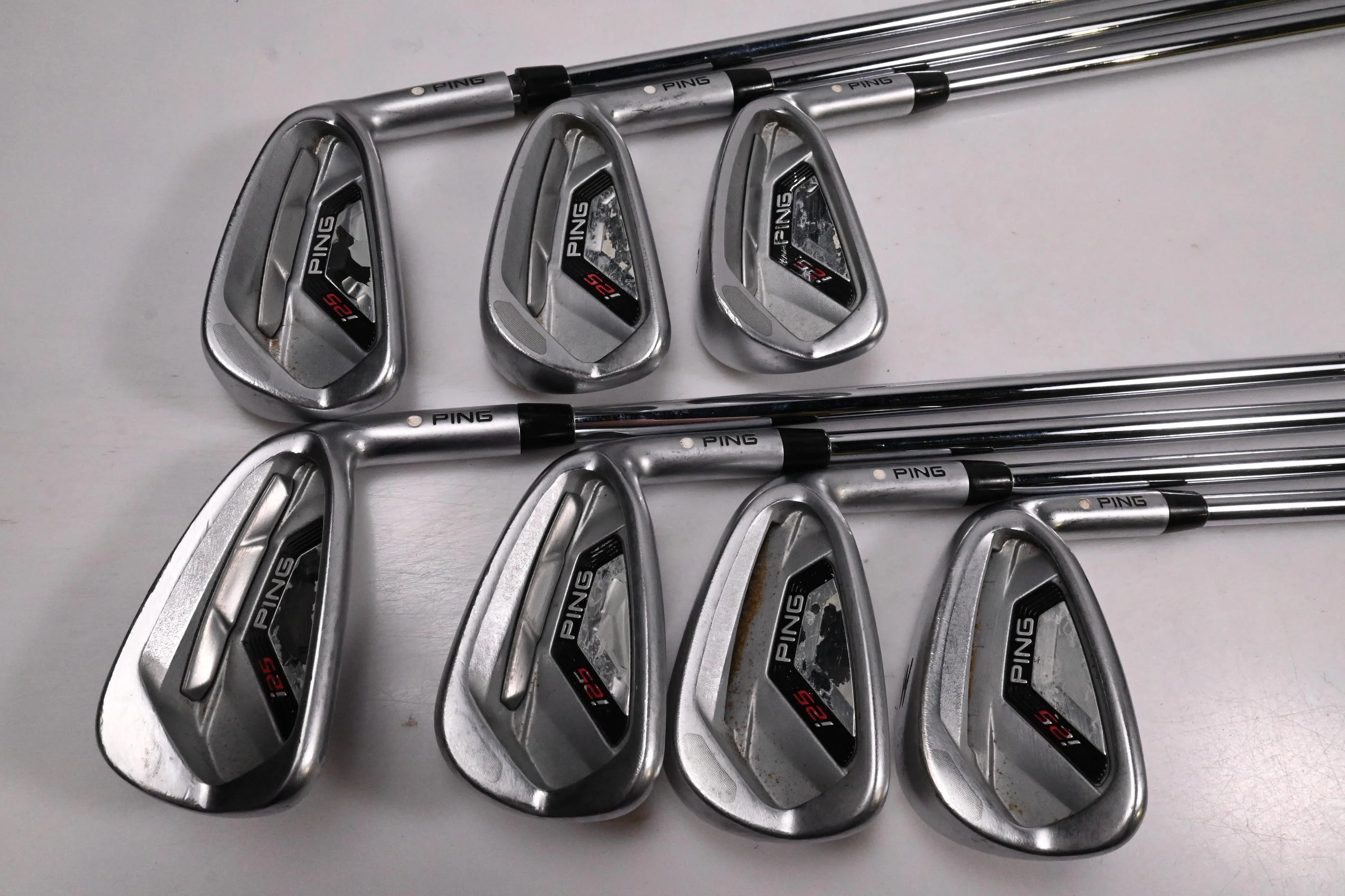 Ping i25 Irons / 4-PW / White Dot / Regular Flex Dynamic Gold R300 Shafts - Image 2