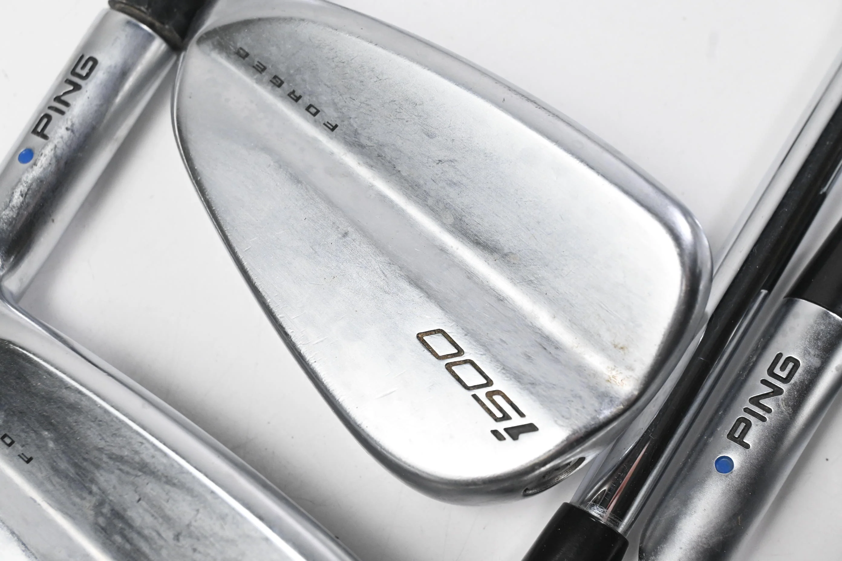 Ping i500 Irons / 7-PW+GW / Blue Dot / Regular Flex Ping AWT 2.0 Shafts