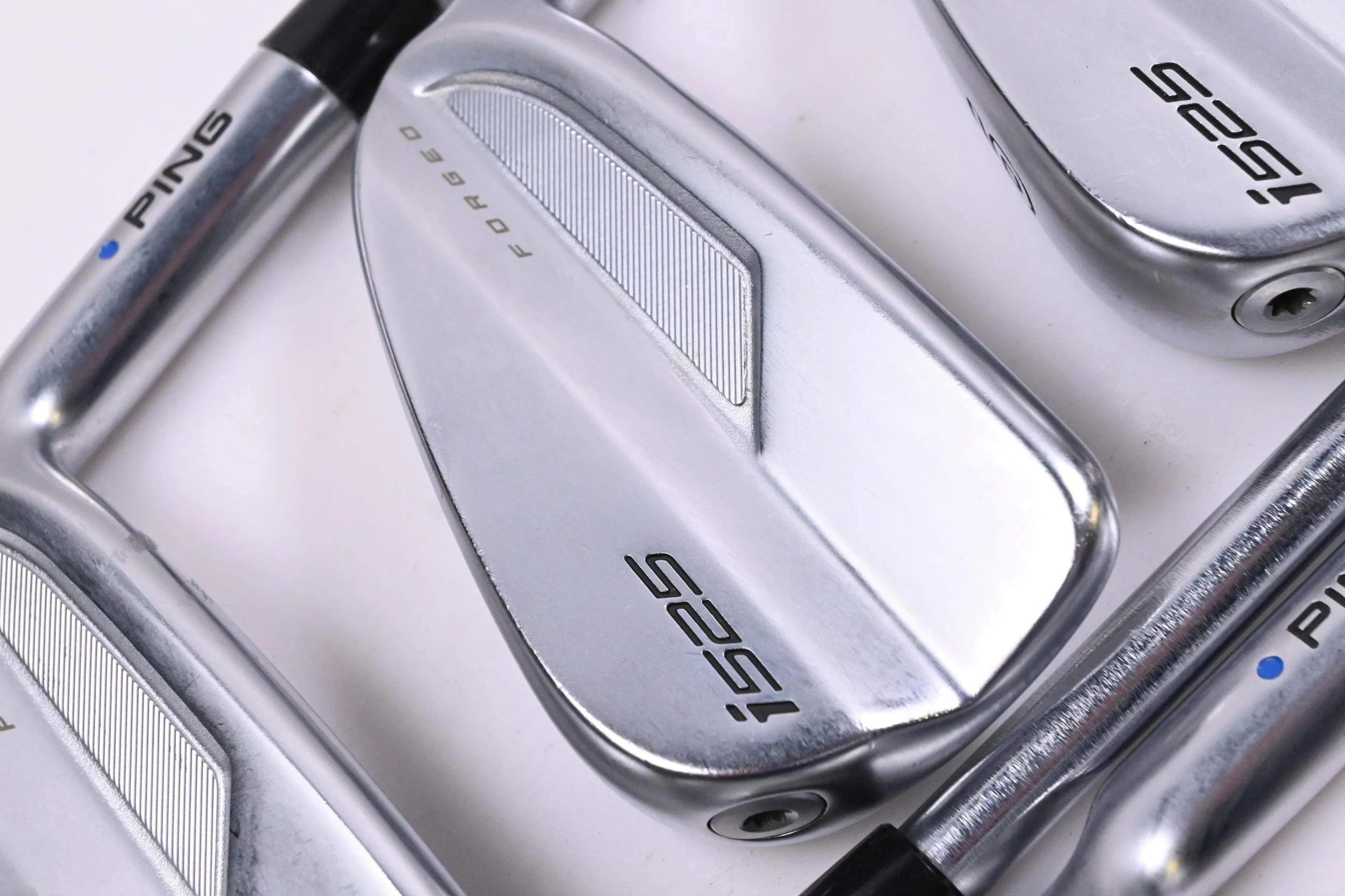 Ping i525 Irons / 4-PW+GW / Blue Dot / Regular Flex Project X IO 105 Shafts
