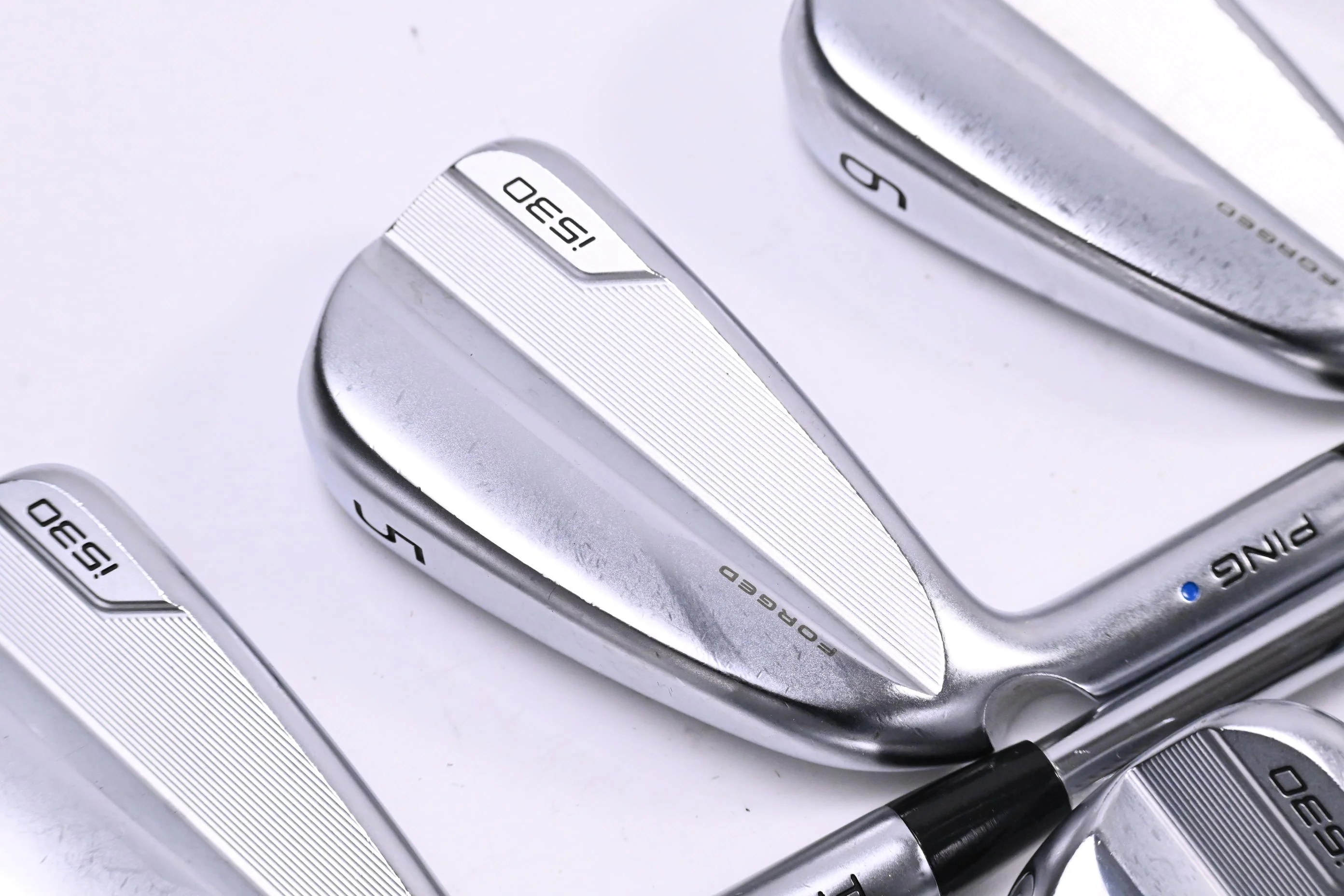 Left Hand Ping i530 Irons / 4-PW+UW / Blue Dot / Stiff Flex Ping AWT 2.0 Shafts