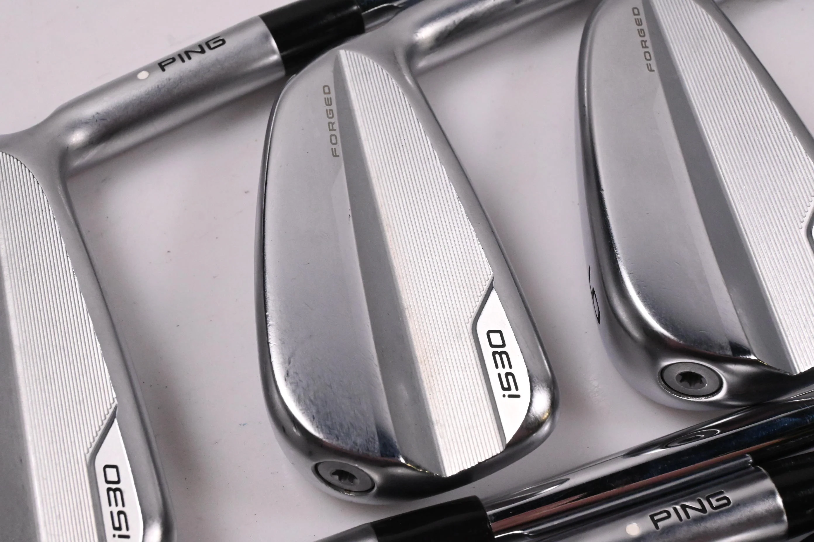 Ping i530 Irons / 4-PW / White Dot / Stiff Flex Dynamic Gold 120 S300 Shafts