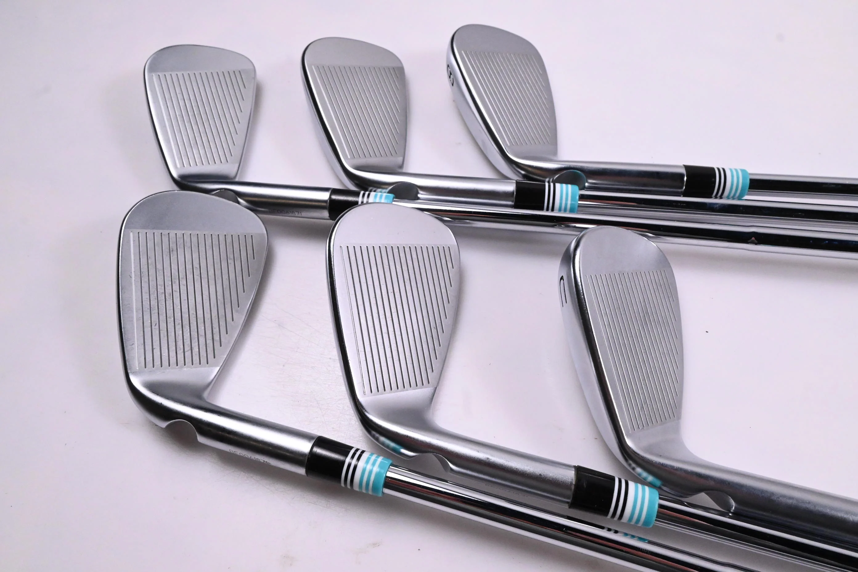 Ping i530 Irons / 6-PW+GW / Blue Dot / Stiff Flex Dynamic Gold Mid 100 S300 - Image 3