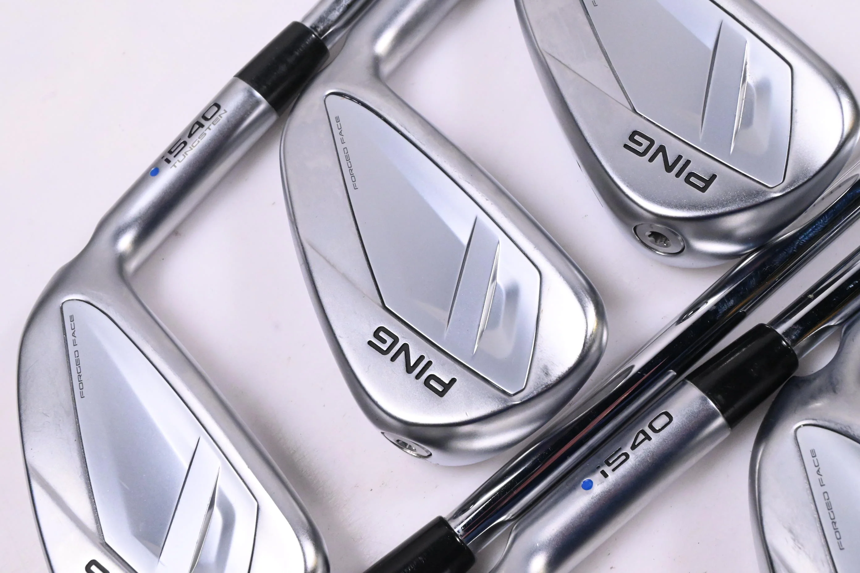 Ping i540 Irons / 5-PW+GW / Blue Dot / Regular Flex Dynamic Gold Mid 100 R300