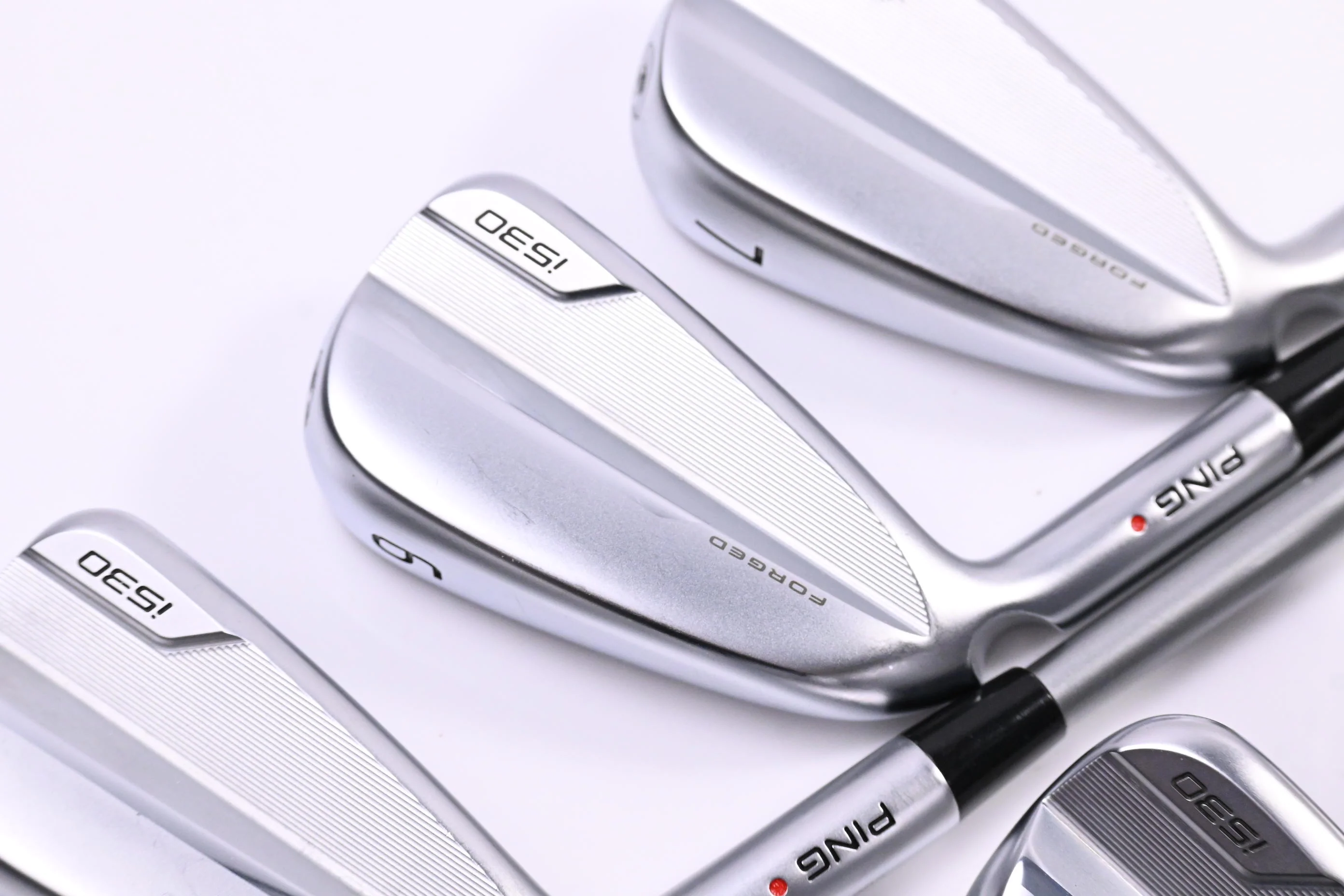 Left Hand Ping i530 Irons / 5-PW / Red Dot / Senior Flex Ping Alta Quick 45