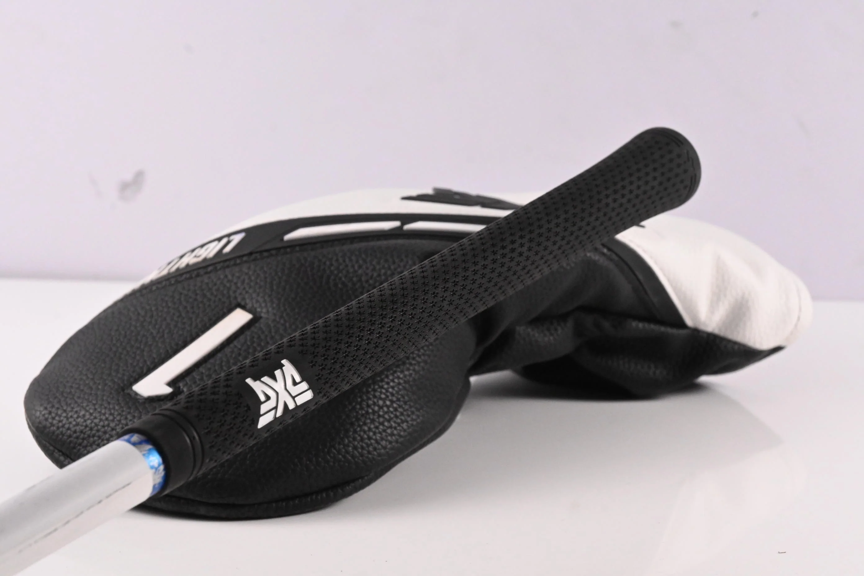 PXG Lightning Max 10K+ Driver / 10.5 Degree / Regular Flex Denali Frost Blue 60 - Image 9