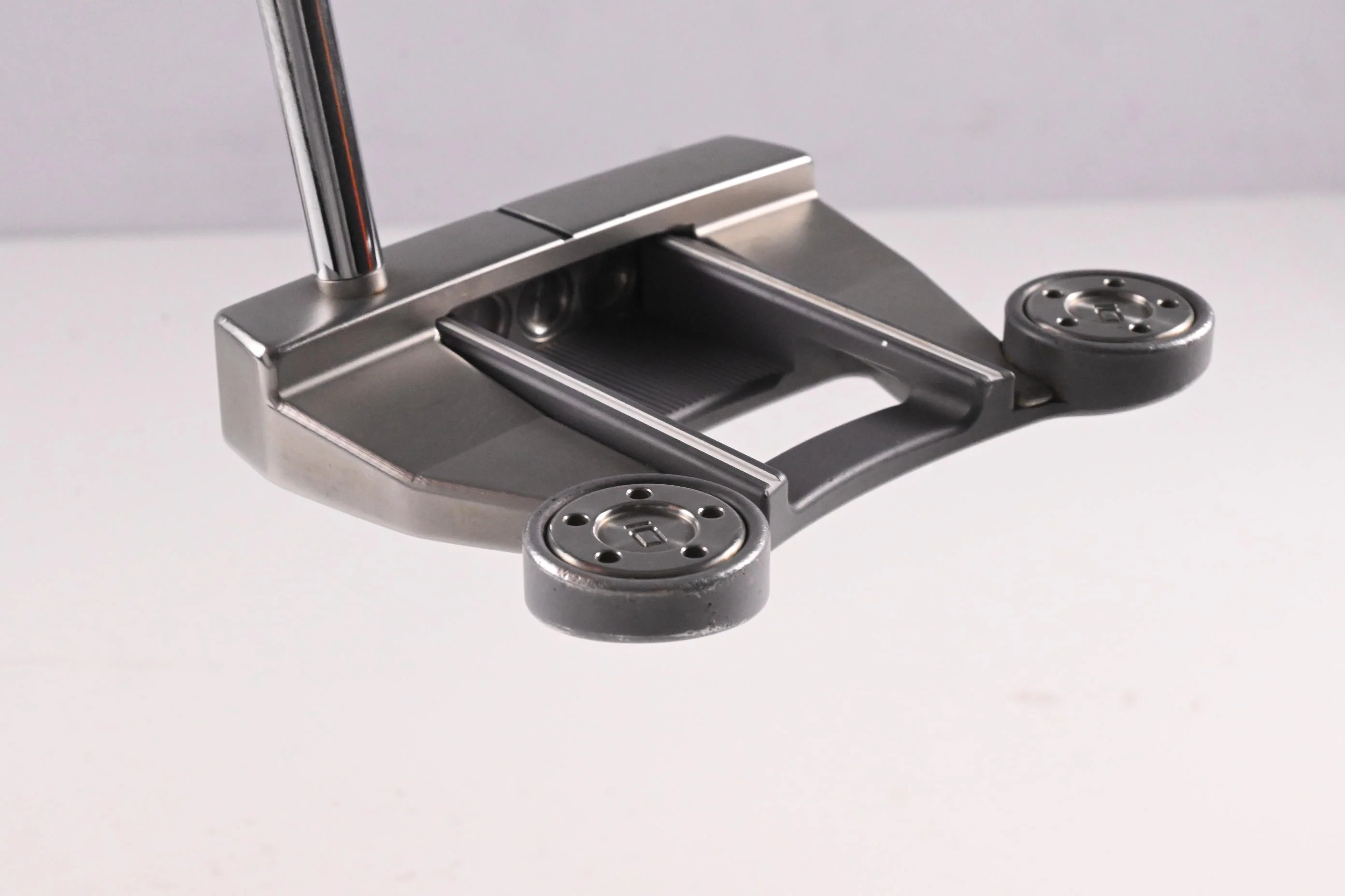 Scotty Cameron Cameron & Crown Futura 6M Putter / 33 Inch - Image 4