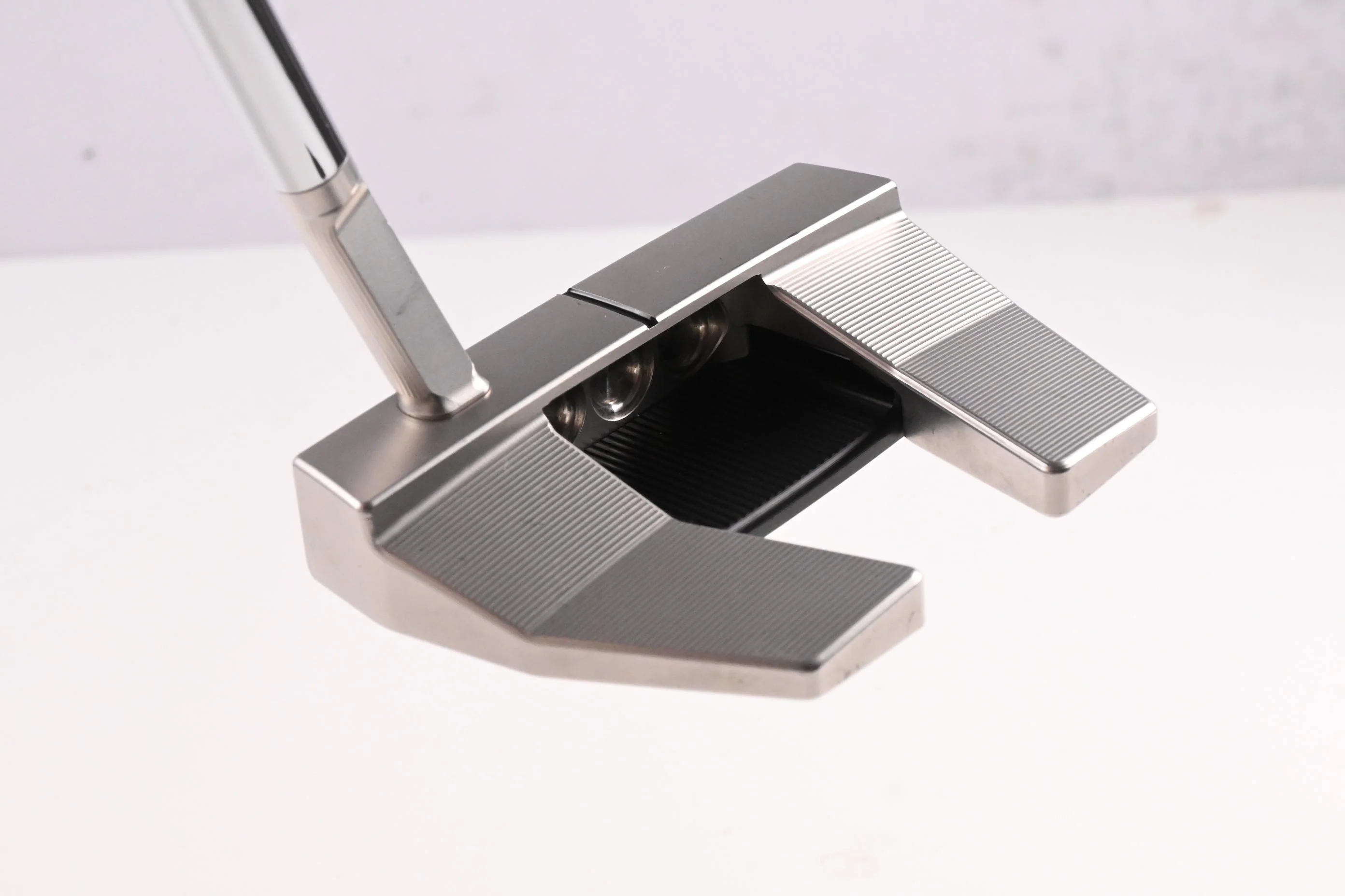 Scotty Cameron Phantom X 2022 5.5 Putter / 34 Inch - Image 4
