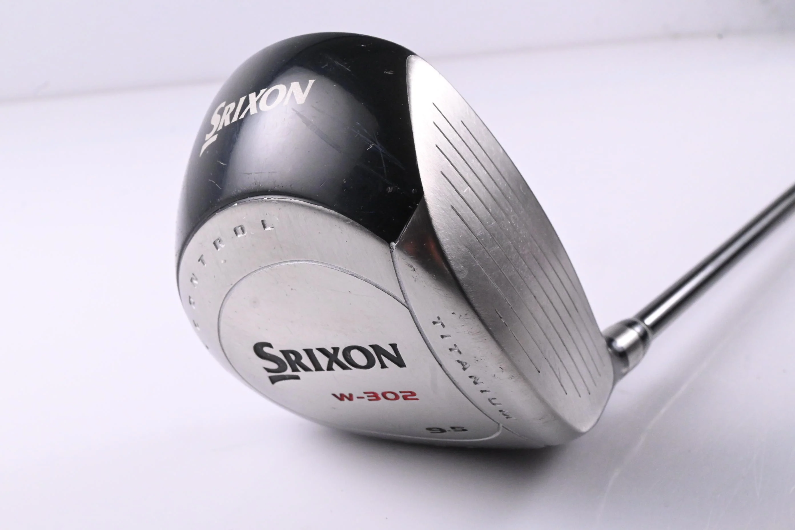 Srixon W-302 Driver / 9.5 Degree / Stiff Flex Srixon SV-301 Shaft