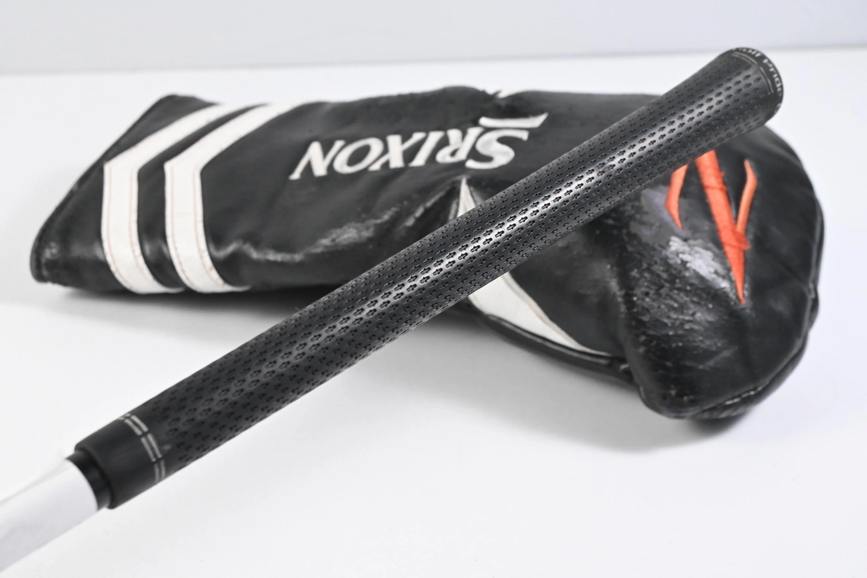Srixon Z-765 Driver / 9.5 Degree / Stiff Flex Hzrdus Red 62 Shaft - Image 8
