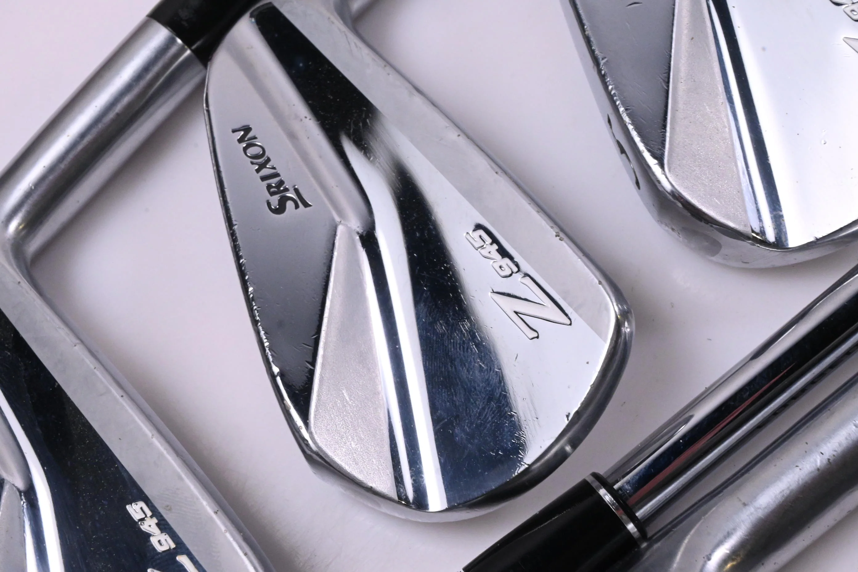 Srixon Z-945 Irons / 3-PW / Stiff Flex Dynamic Gold Mid 115 S300 Shafts