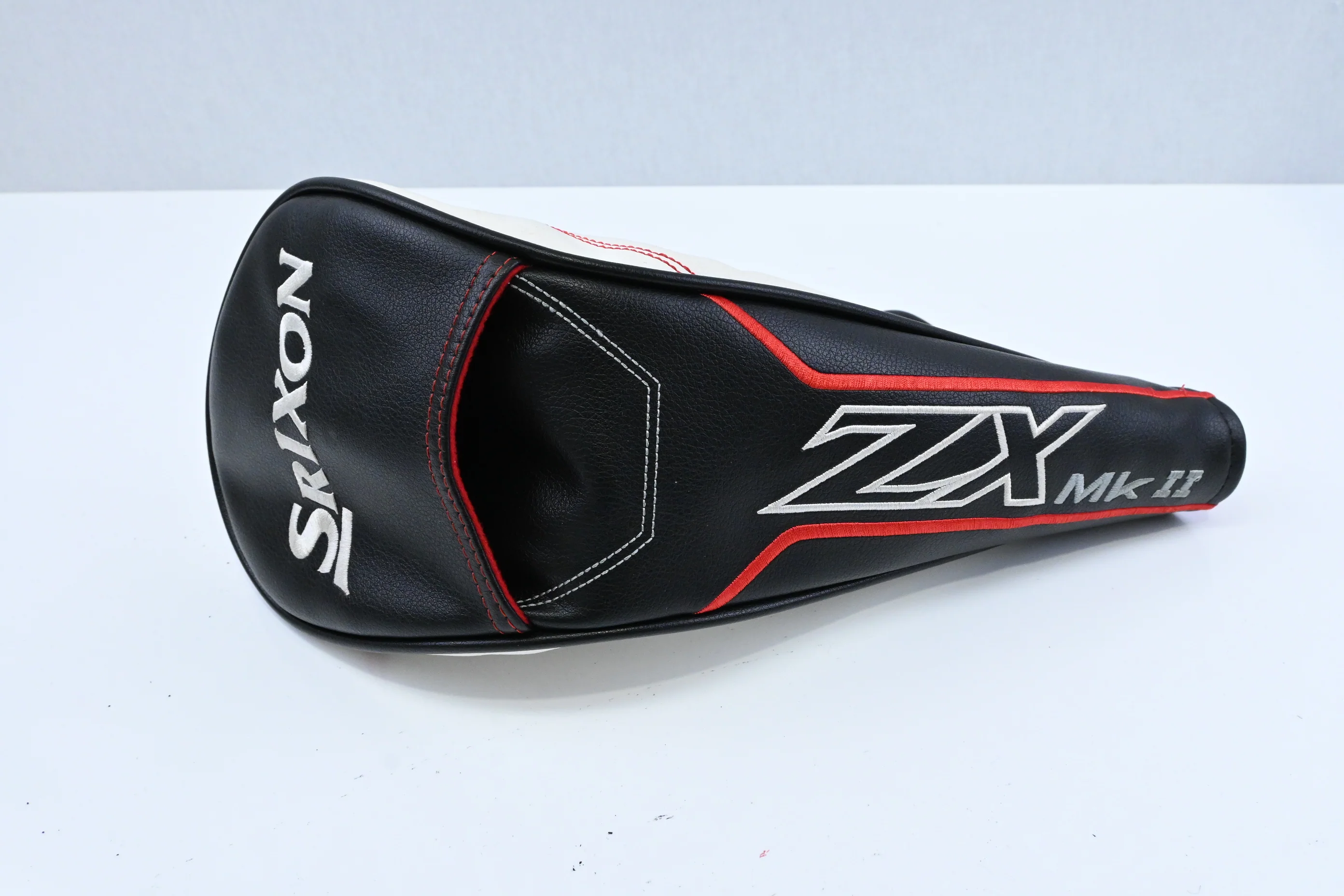 Left Hand Srixon ZX5 Mk II Driver / 10.5 Degree / Stiff Flex Diamana ZX-II 50 - Image 9