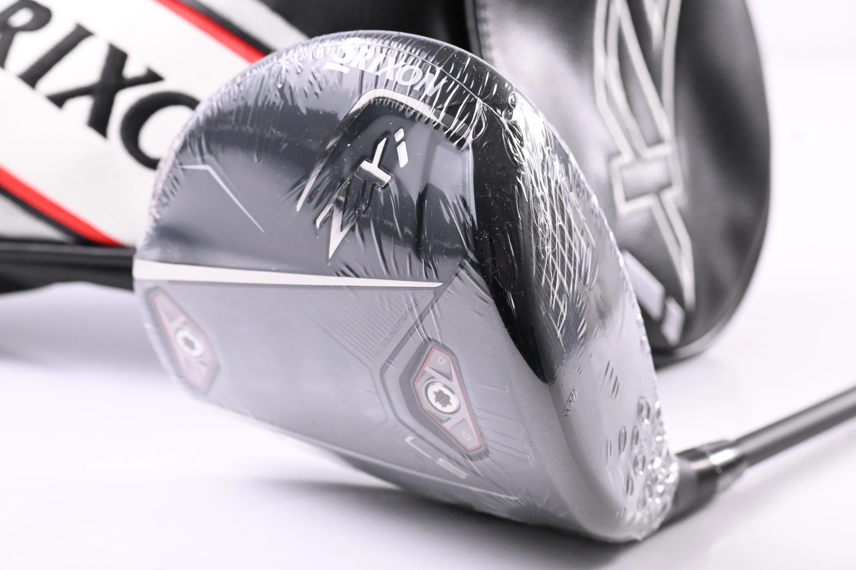 Srixon ZXi Driver / 10.5 Degree / Stiff Flex HZRDUS Black Gen 5 60 Shaft