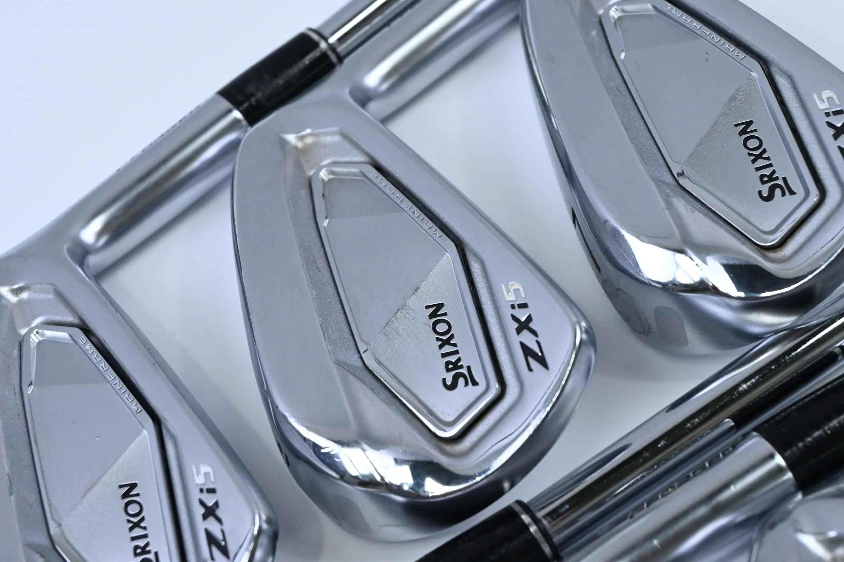 Srixon ZXi5 Irons / 5-PW+AW / Stiff Flex KBS $-Taper 120 Shafts