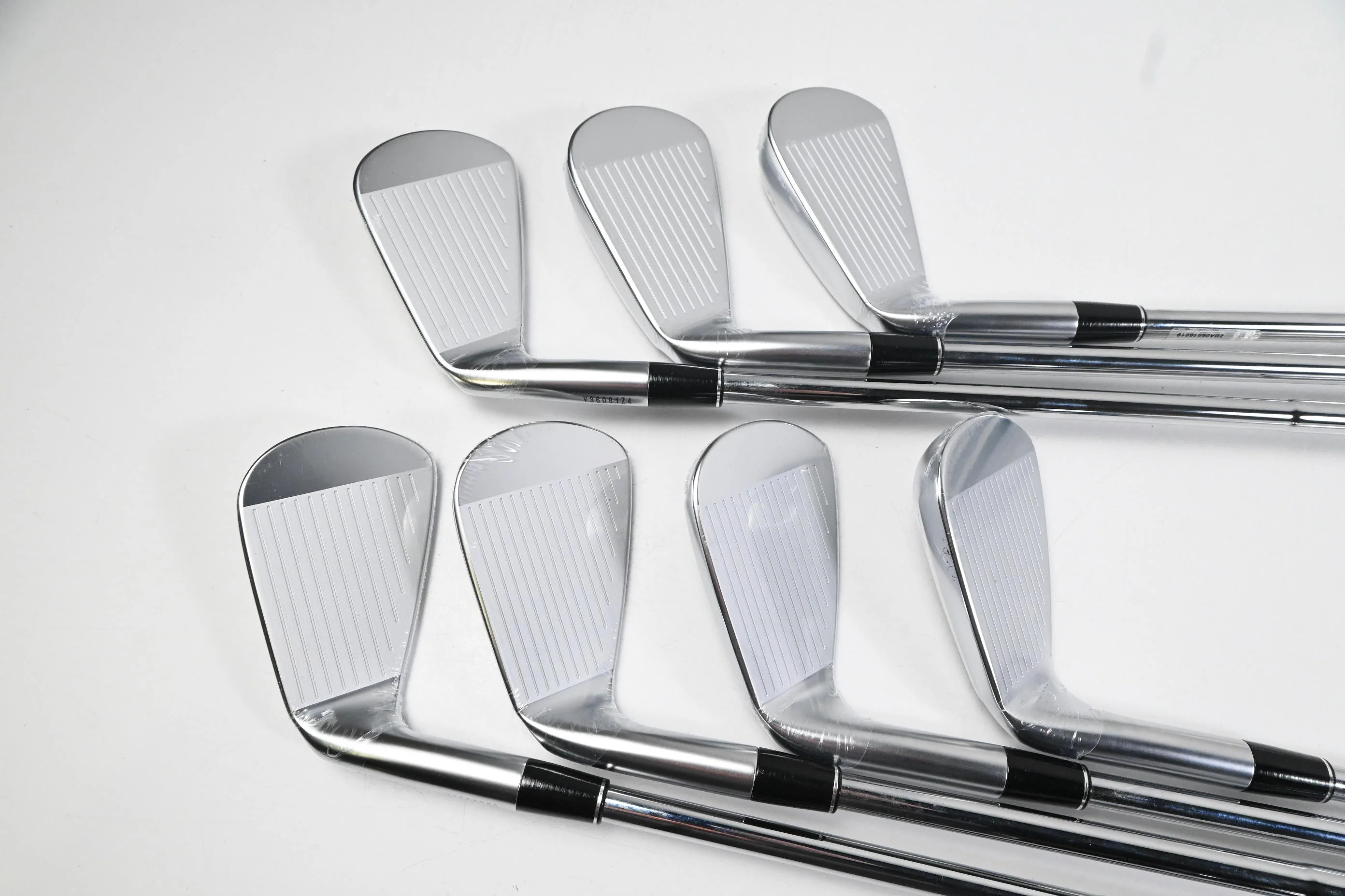 Srixon ZXi5 Irons / 4-PW / Stiff Flex Dynamic Gold S300 Shafts - Image 3