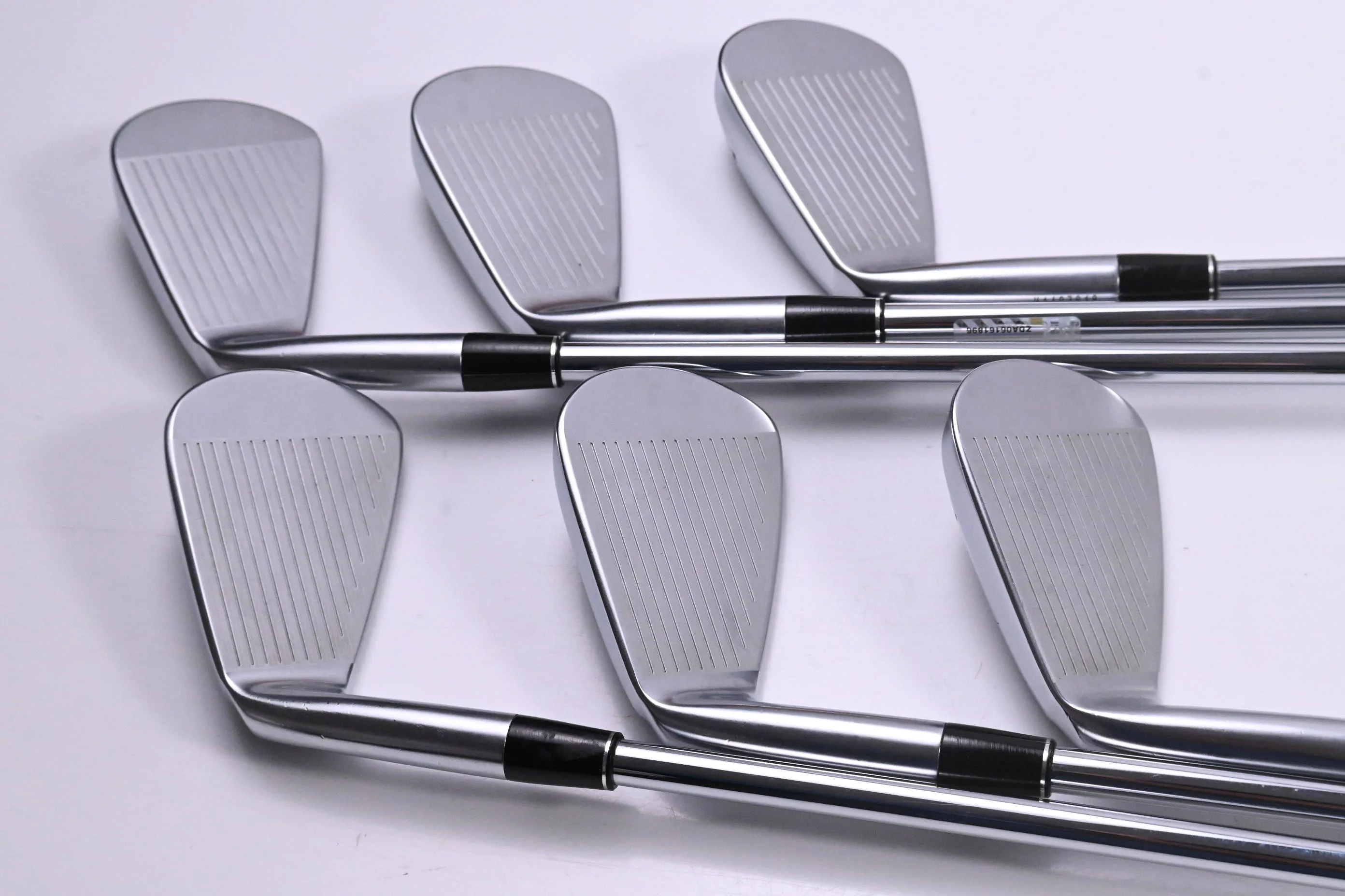 Srixon ZXi5 Irons / 5-PW / Regular Flex Dynamic Gold Mid 100 R300 Shafts - Image 3