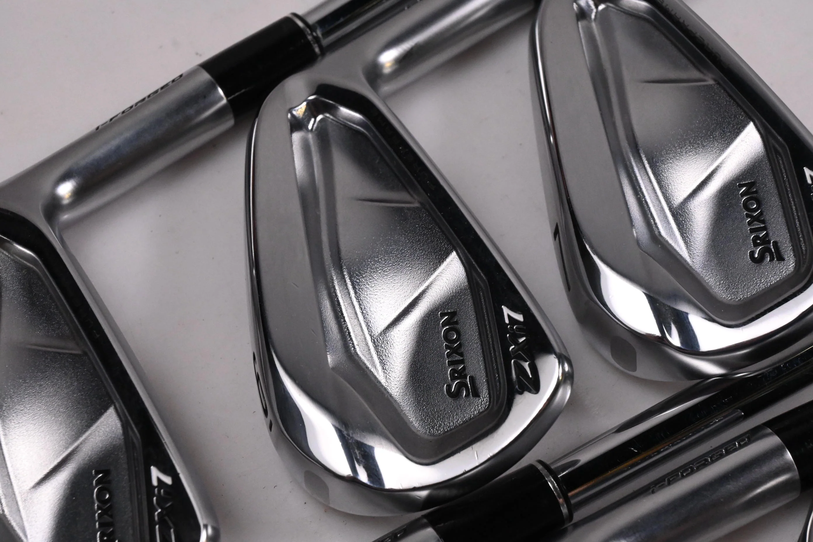 Srixon ZXi7 Irons / 5-PW / X-Flex Dynamic Gold X100 Shafts