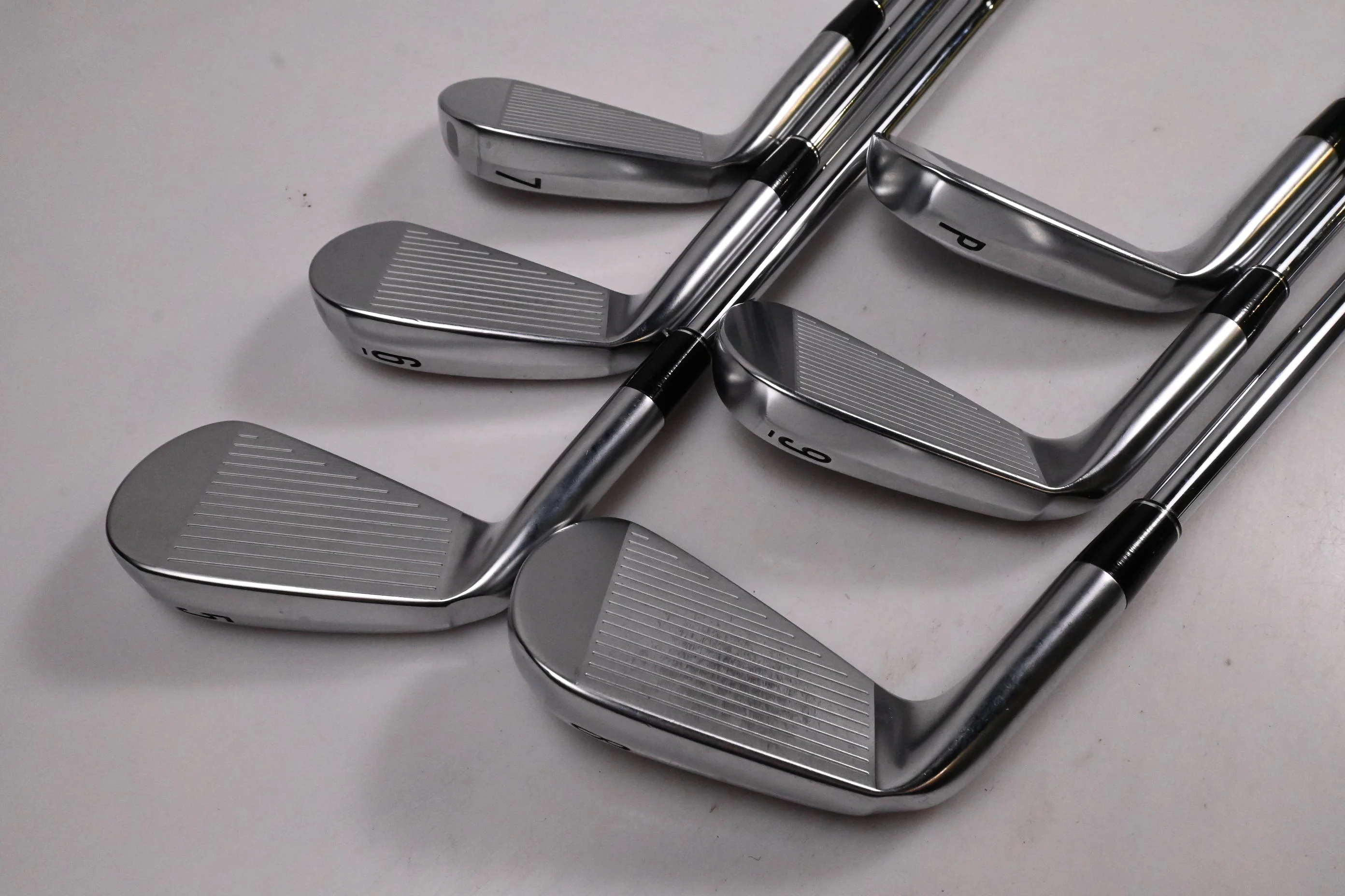 Srixon ZXi7 Irons / 5-PW / X-Flex Dynamic Gold X100 Shafts - Image 4