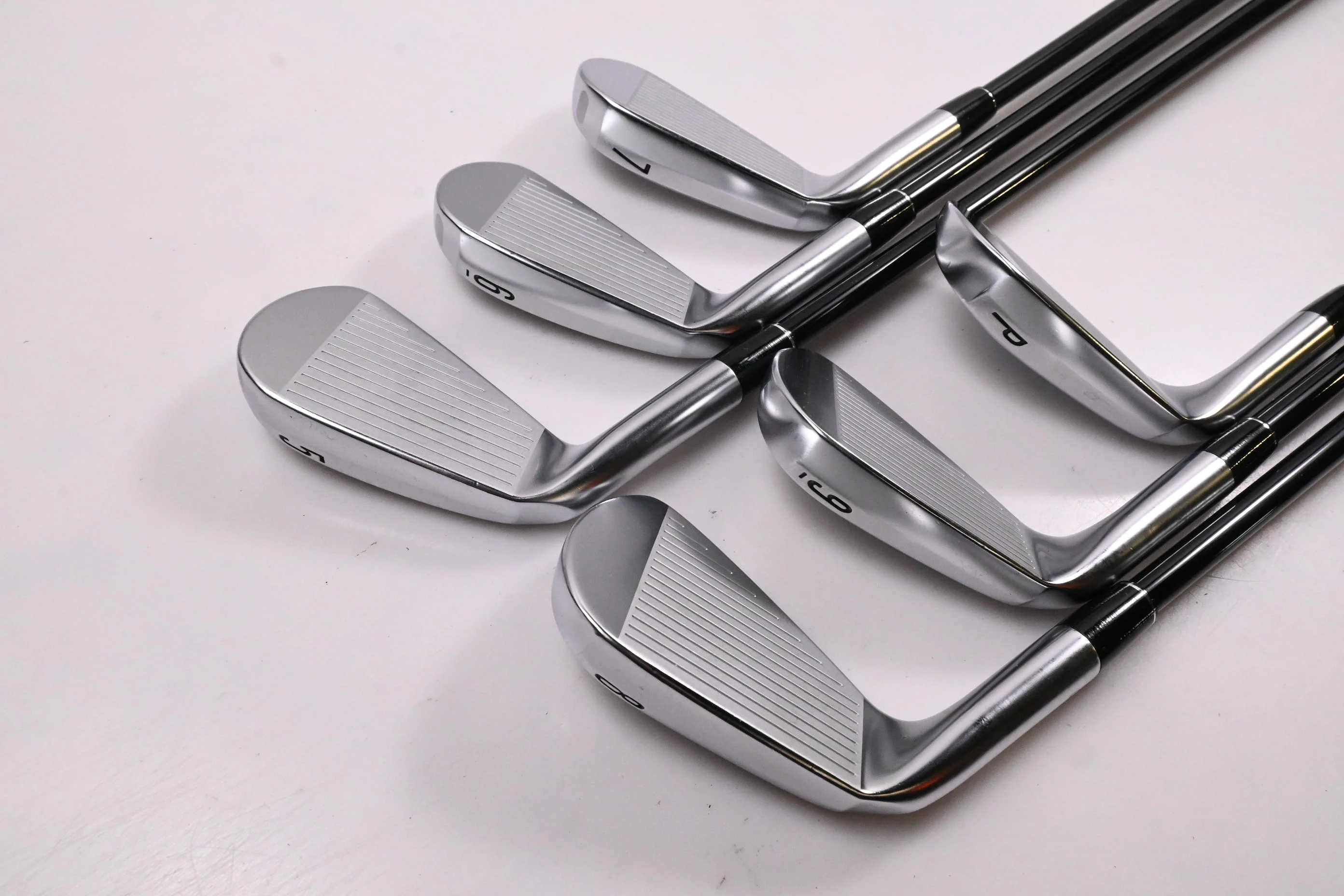 Srixon ZXi7 Irons / 5-PW / Stiff Flex Accra iSeries 8 Shafts - Image 4