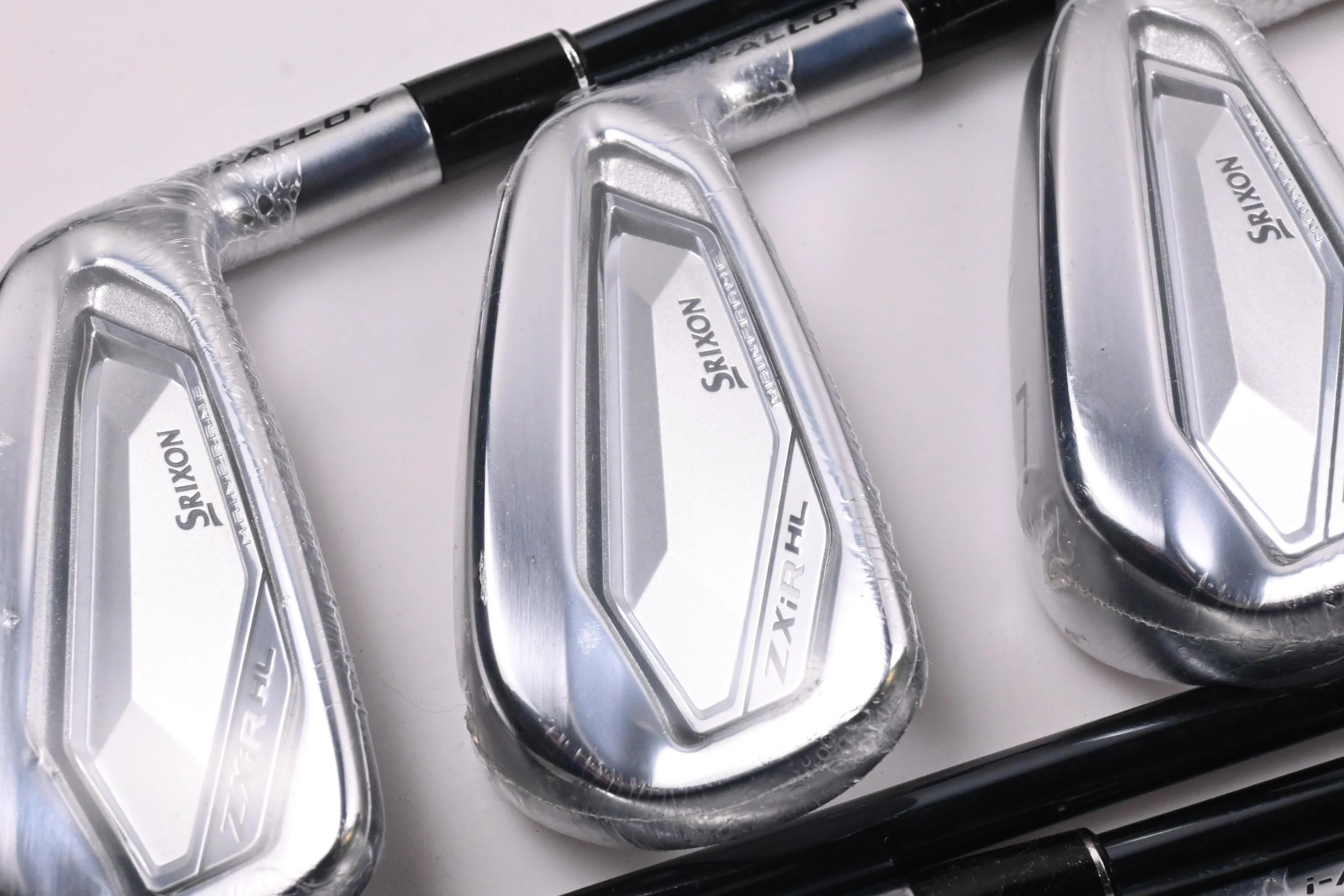 Srixon ZXiR HL Irons / 5-PW+GW / Senior Flex UST Recoil Dart 65 Shafts