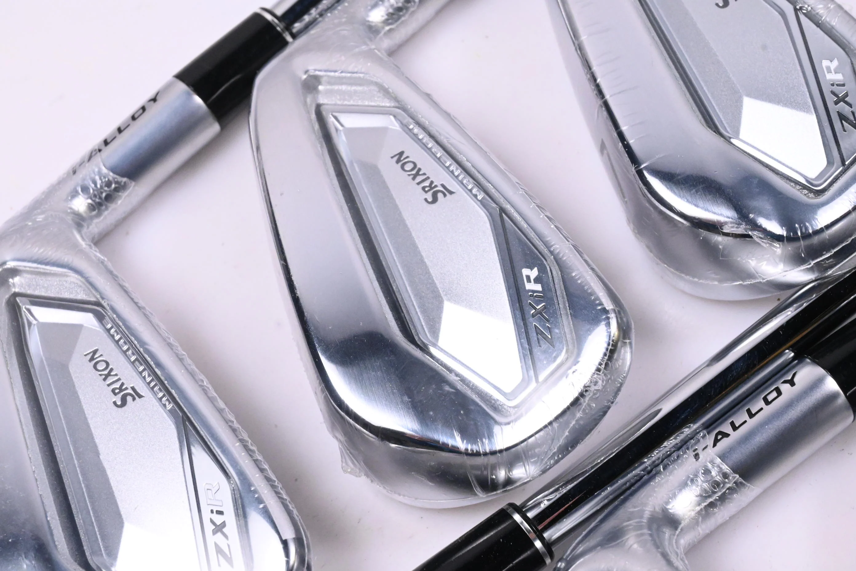 Srixon ZXiR Irons / 5-PW / Regular Flex KBS Tour Lite Shafts
