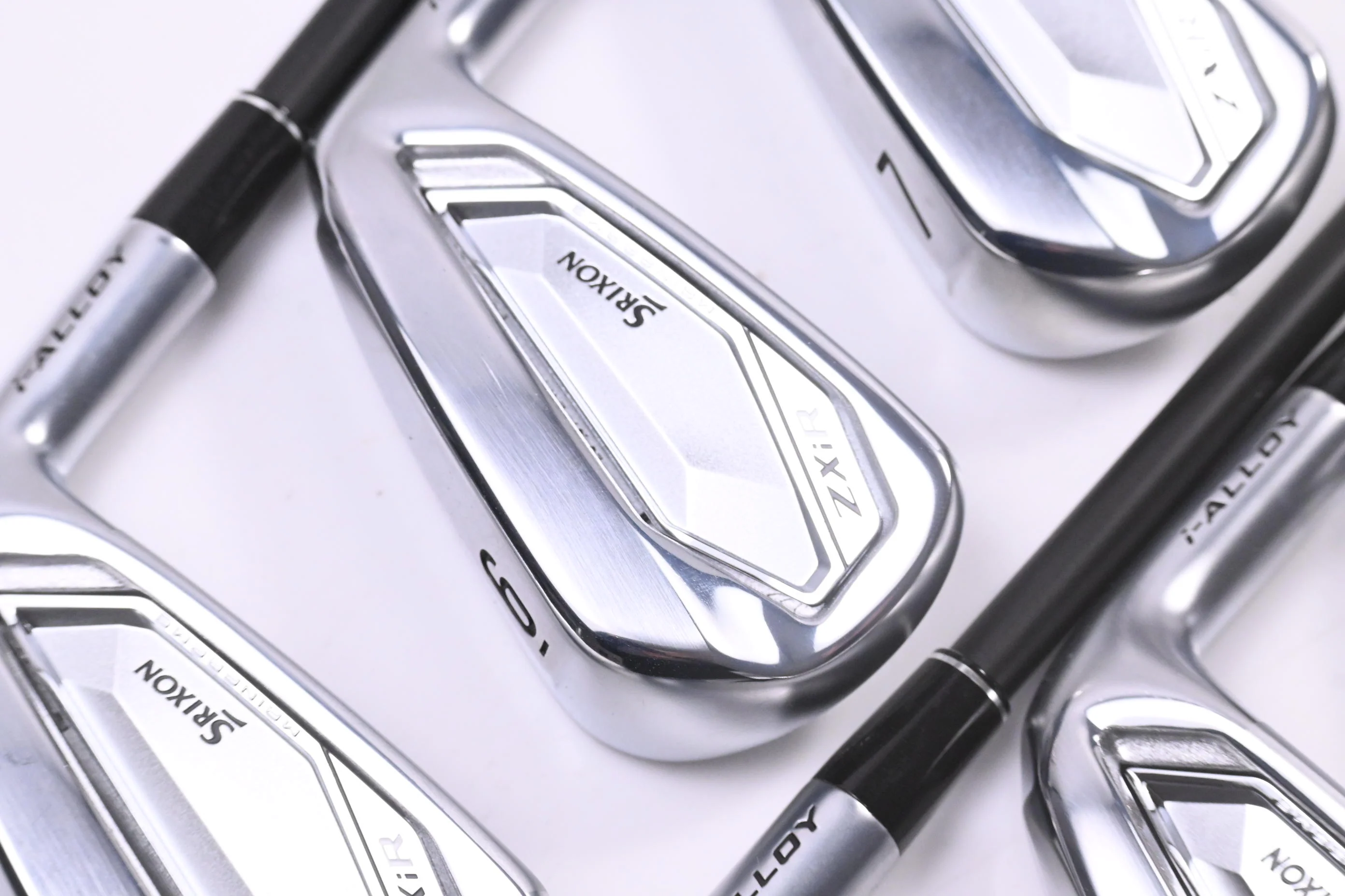 Srixon ZXiR Irons / 5-PW / Regular Flex KBS PGI 60 Shafts