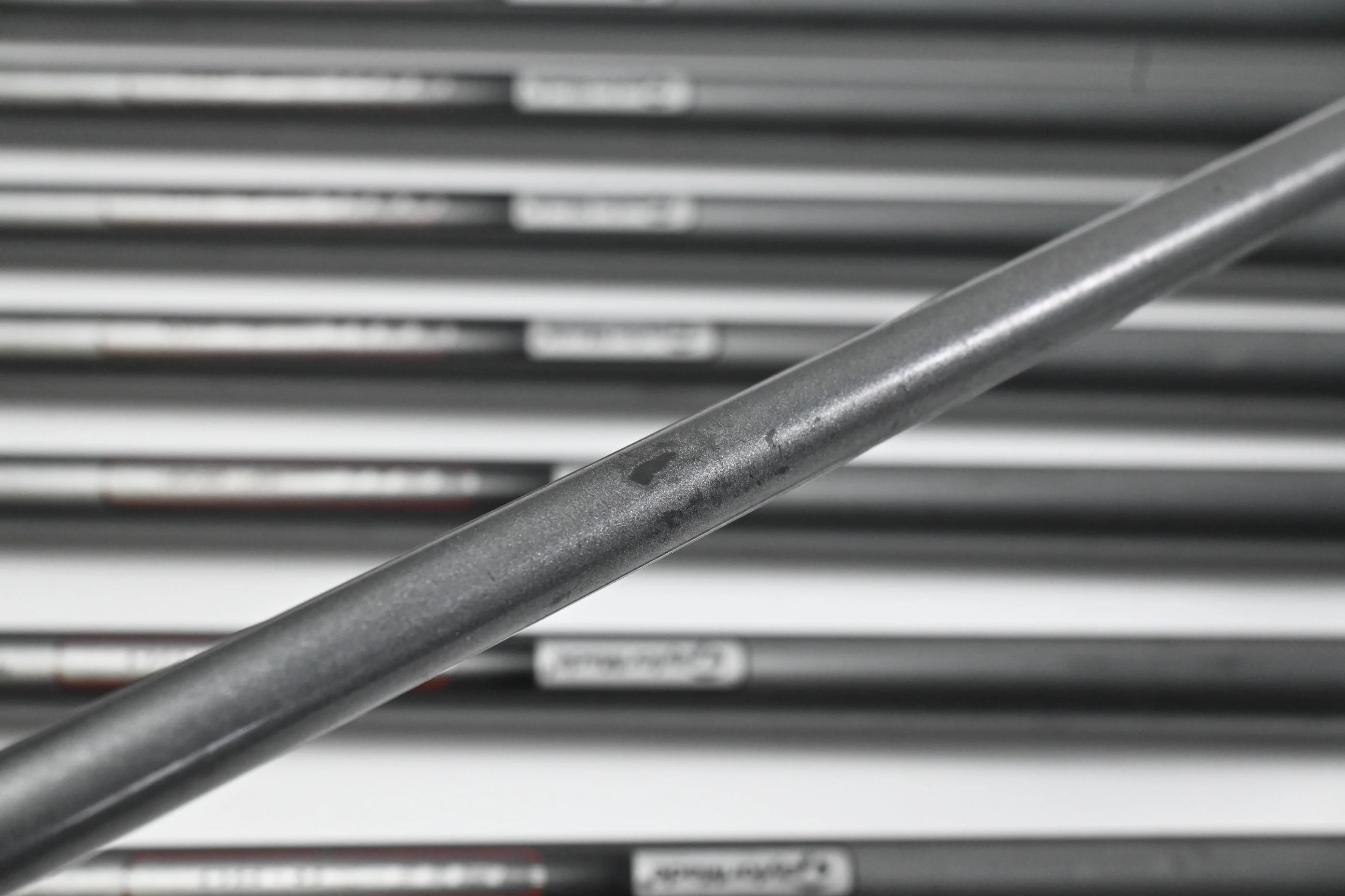 Taylormade 200 Steel Irons / 3-PW / Regular Flex Taylormade Lite 80 Shafts - Image 4
