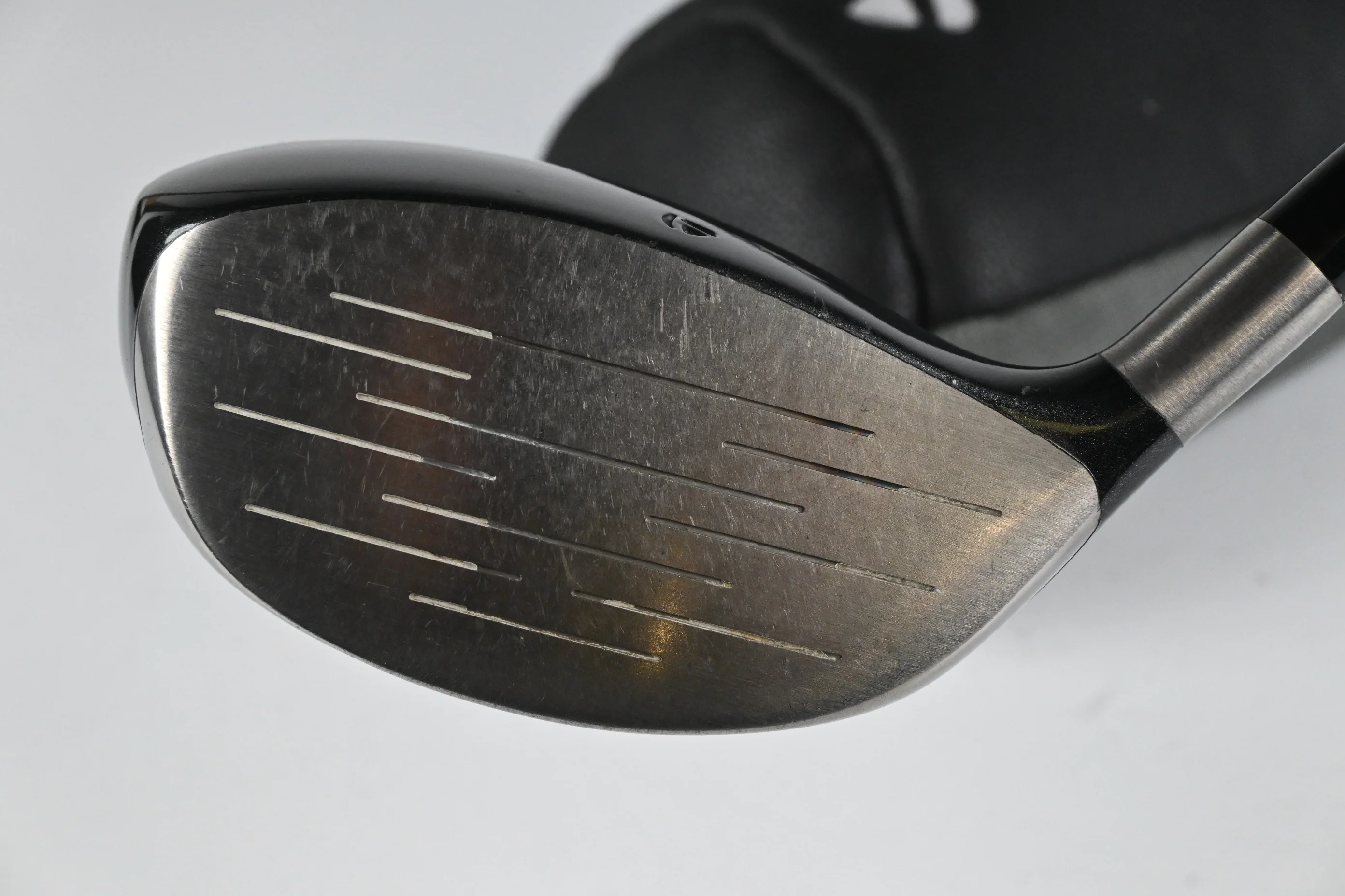 Taylormade 300 Ti Driver / 9.5 Degree / Stiff Flex Taylormade 90 Shaft - Image 4