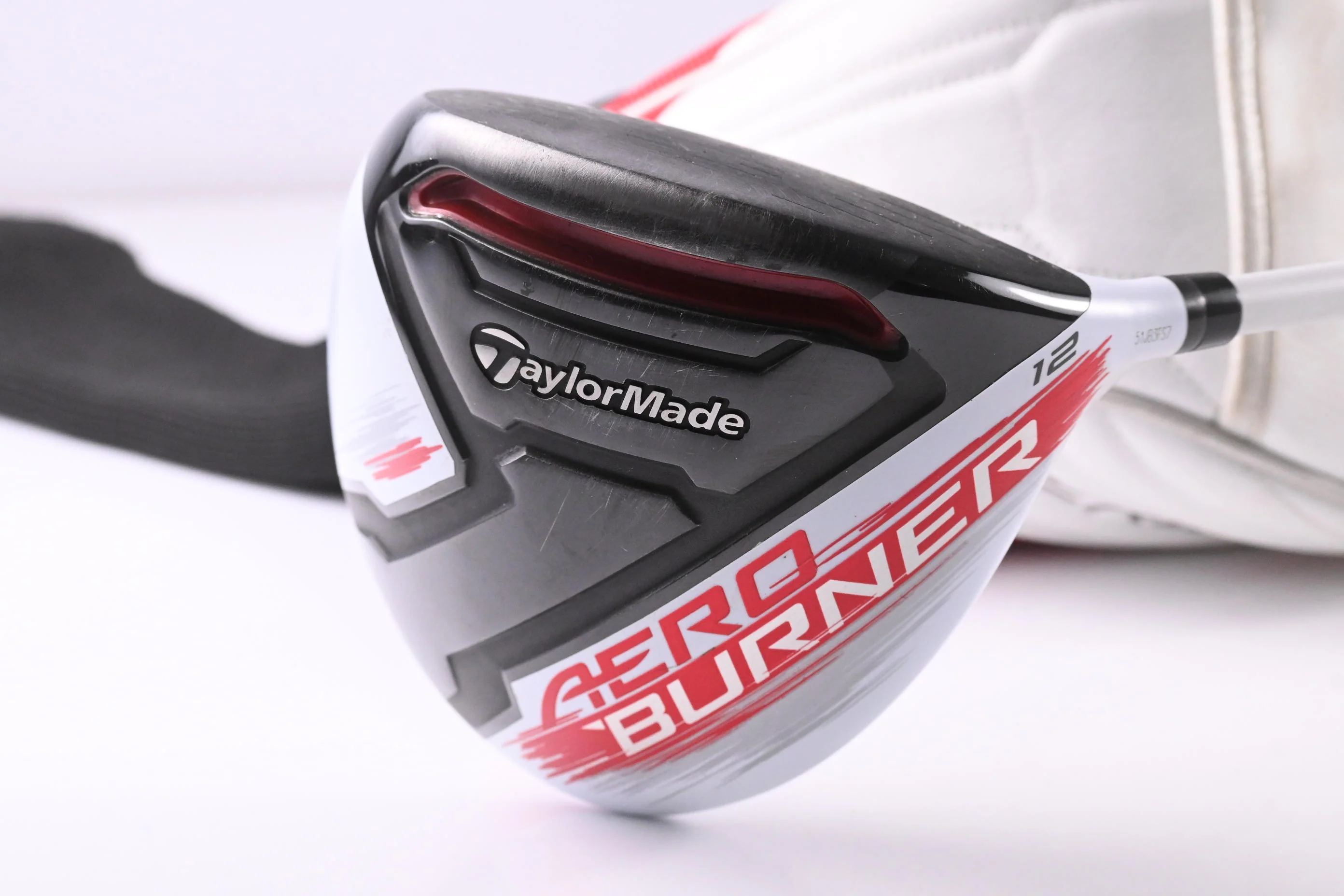 Taylormade Aeroburner Driver / 12 Degree / Regular Flex Matrix Speed Rul-Z 50 - Image 2