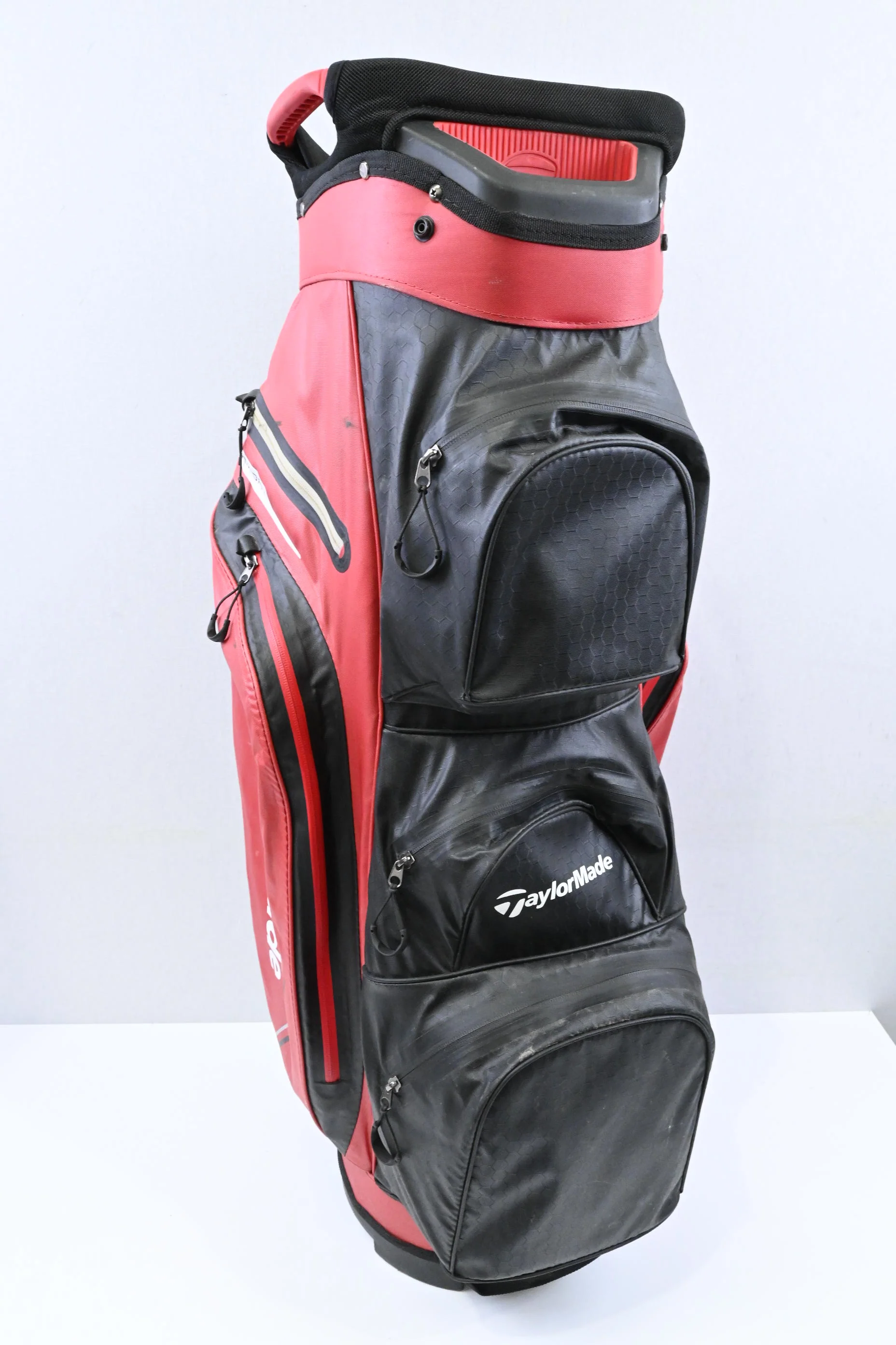 Taylormade Storm Dry Cart Bag / 14-Way / Red, Black - Image 4