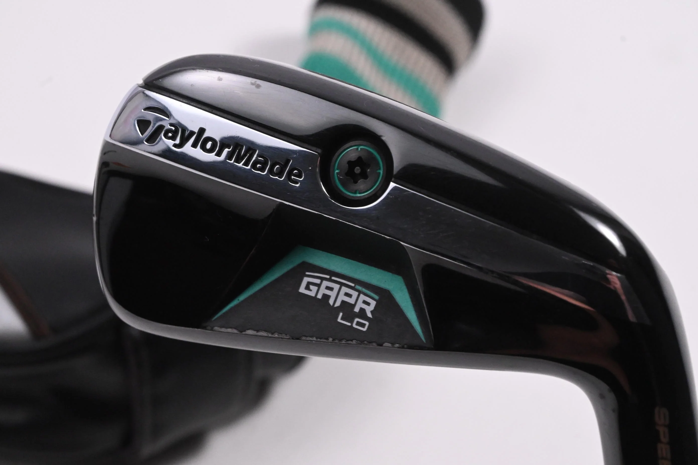 Taylormade GAPR Lo #2 Hybrid / 17 Degree / Stiff Flex KBS Hybrid 80 Shaft