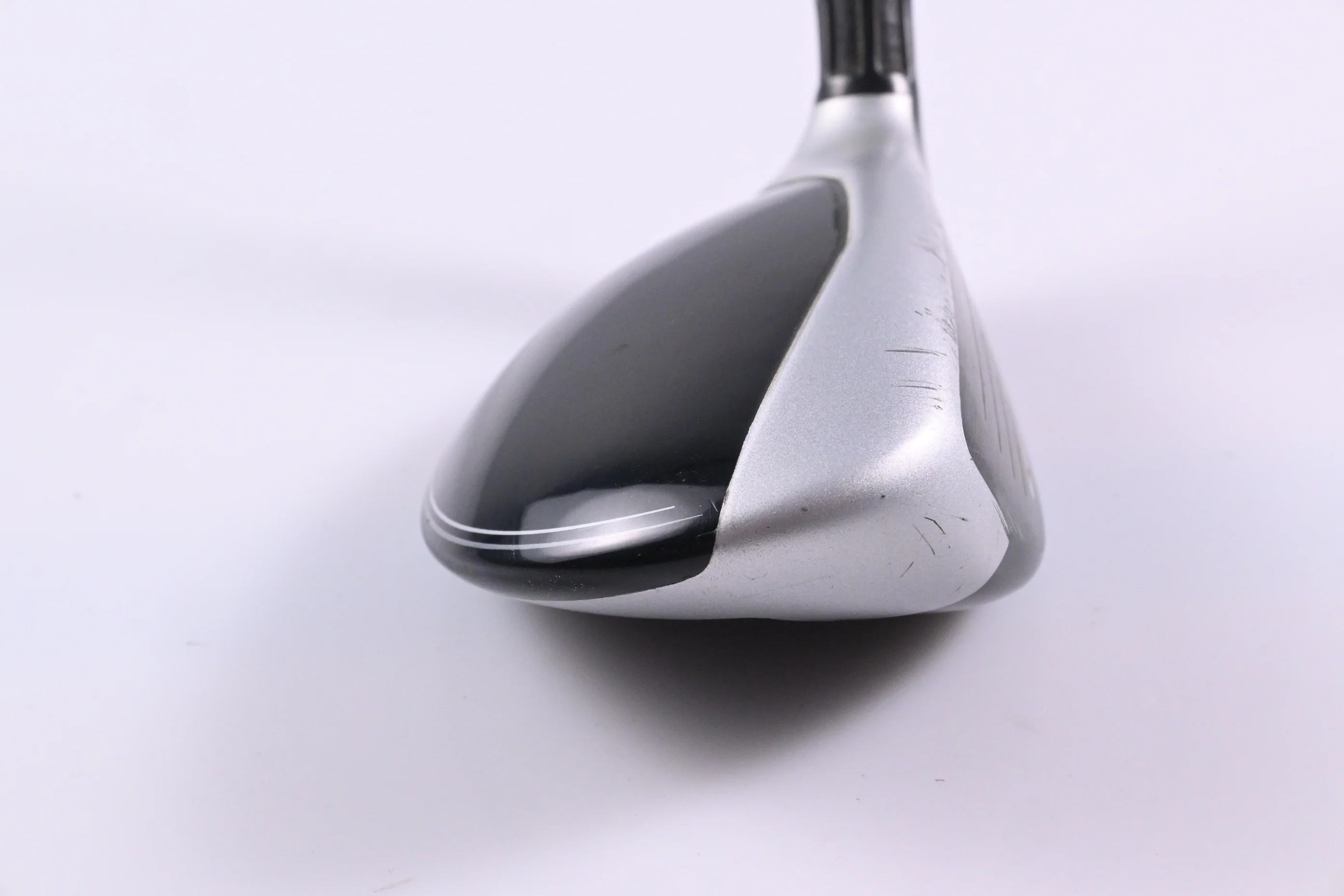 Taylormade M4 #3 Hybrid / 19 Degree / Regular Flex Fujikura Atmos Red 6 Shaft - Image 3