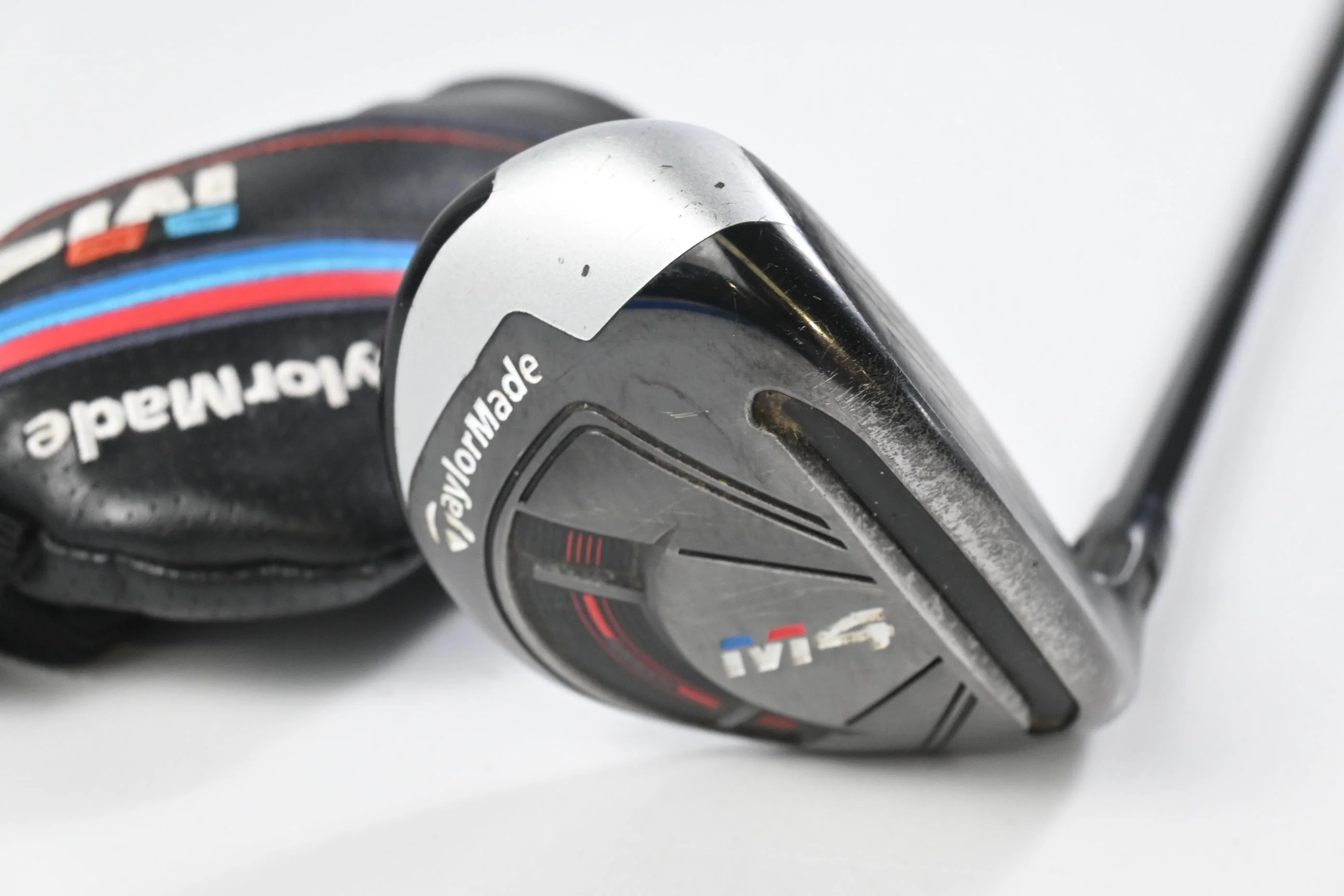 Taylormade M4 #4 Hybrid / 22 Degree / Stiff Flex Fujikura Atmos Red 7 Shaft