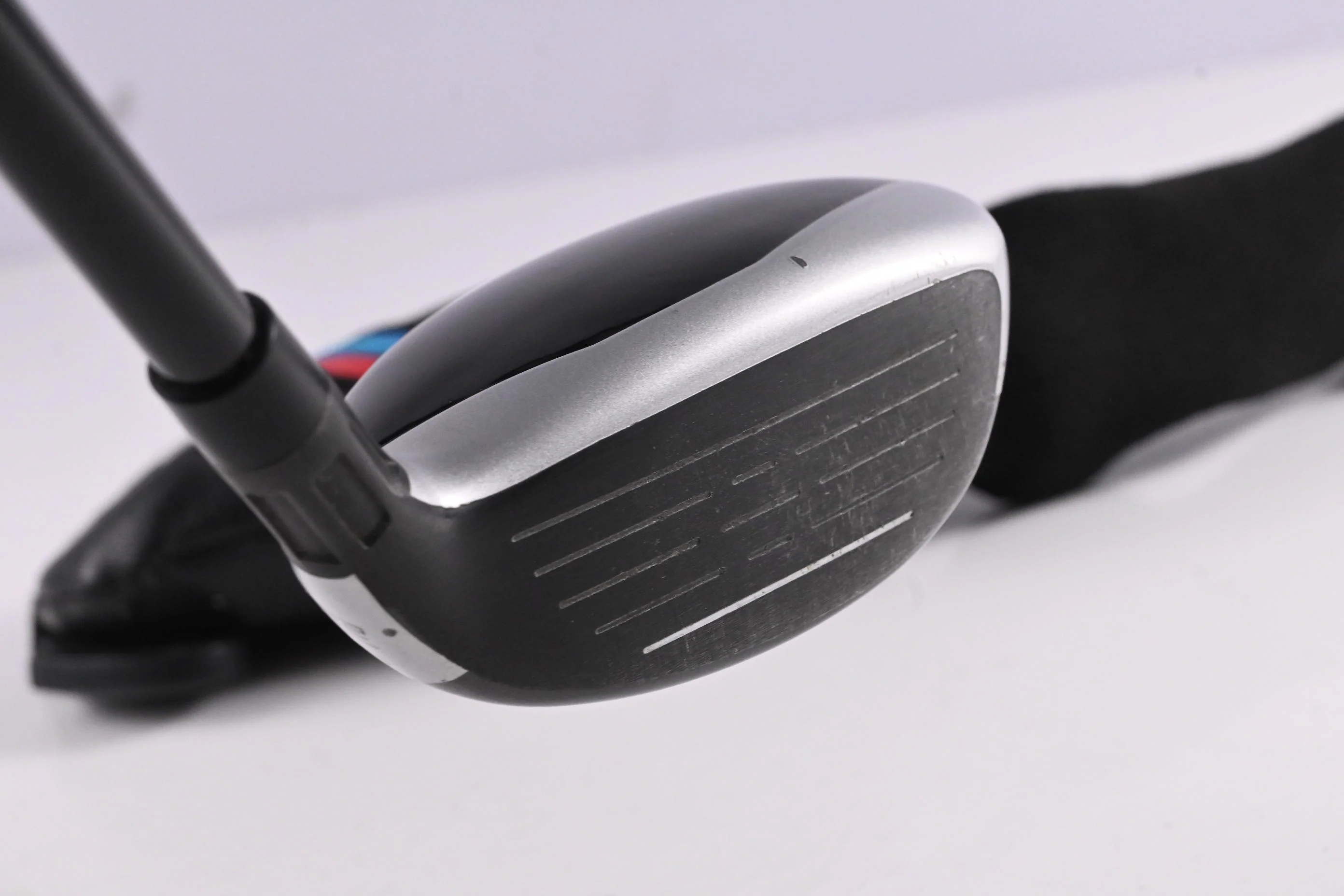 Left Hand Taylormade M4 #4 Hybrid / 22 Degree / Regular Flex Atmos Red 6 Shaft - Image 4
