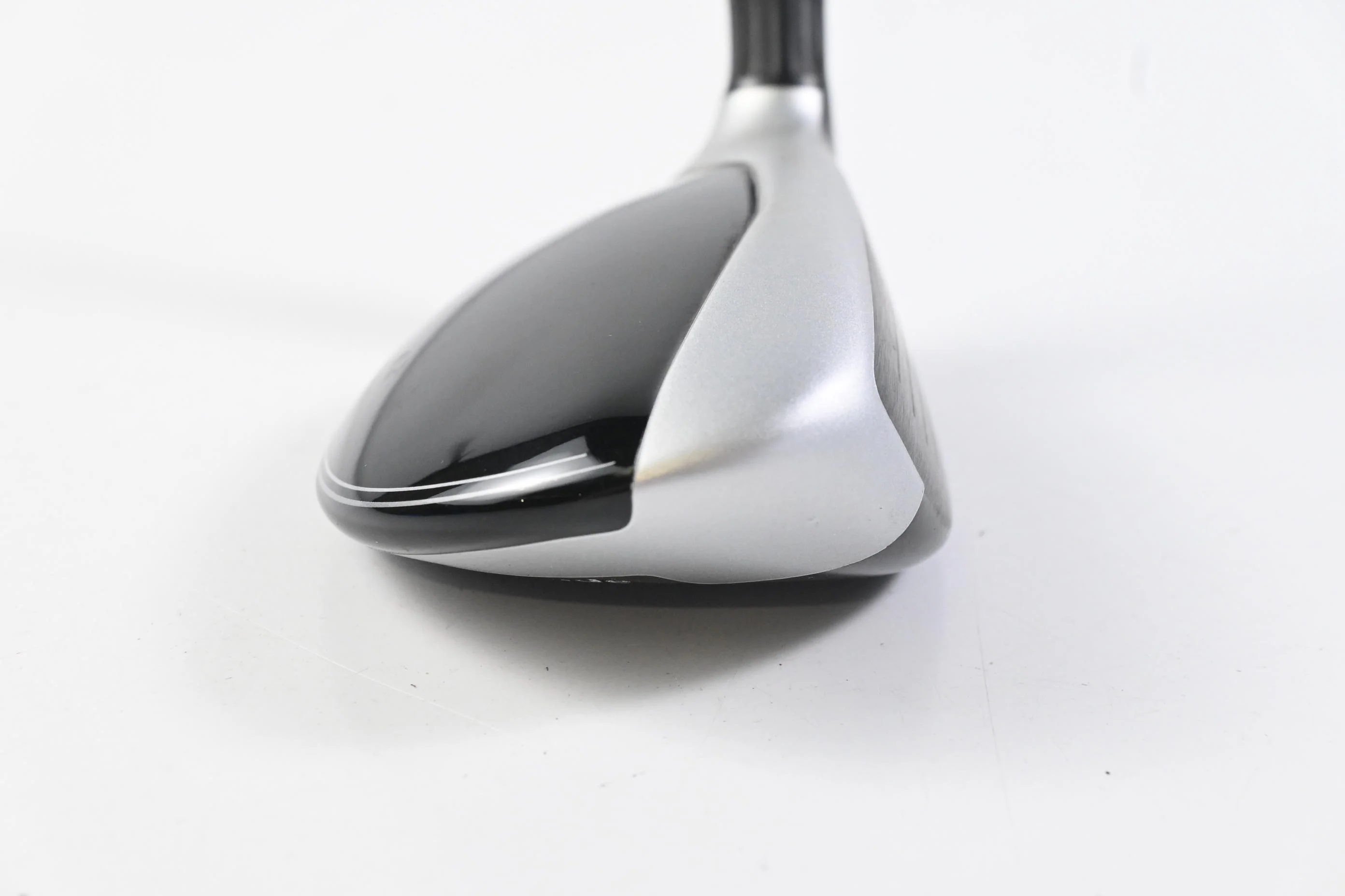 Taylormade M4 #3 Hybrid / 19 Degree / Stiff Flex Fujikura Atmos Red 7 Shaft - Image 3